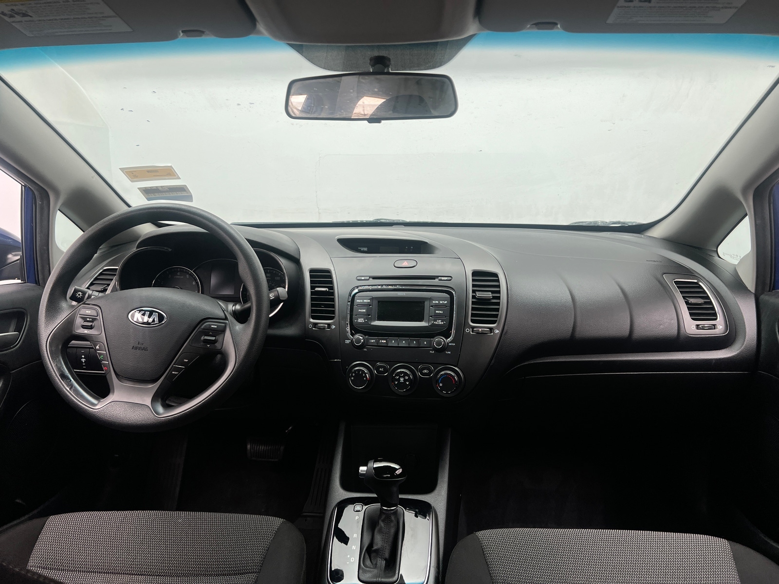 Thumbnail: 2017 Kia Forte - 3
