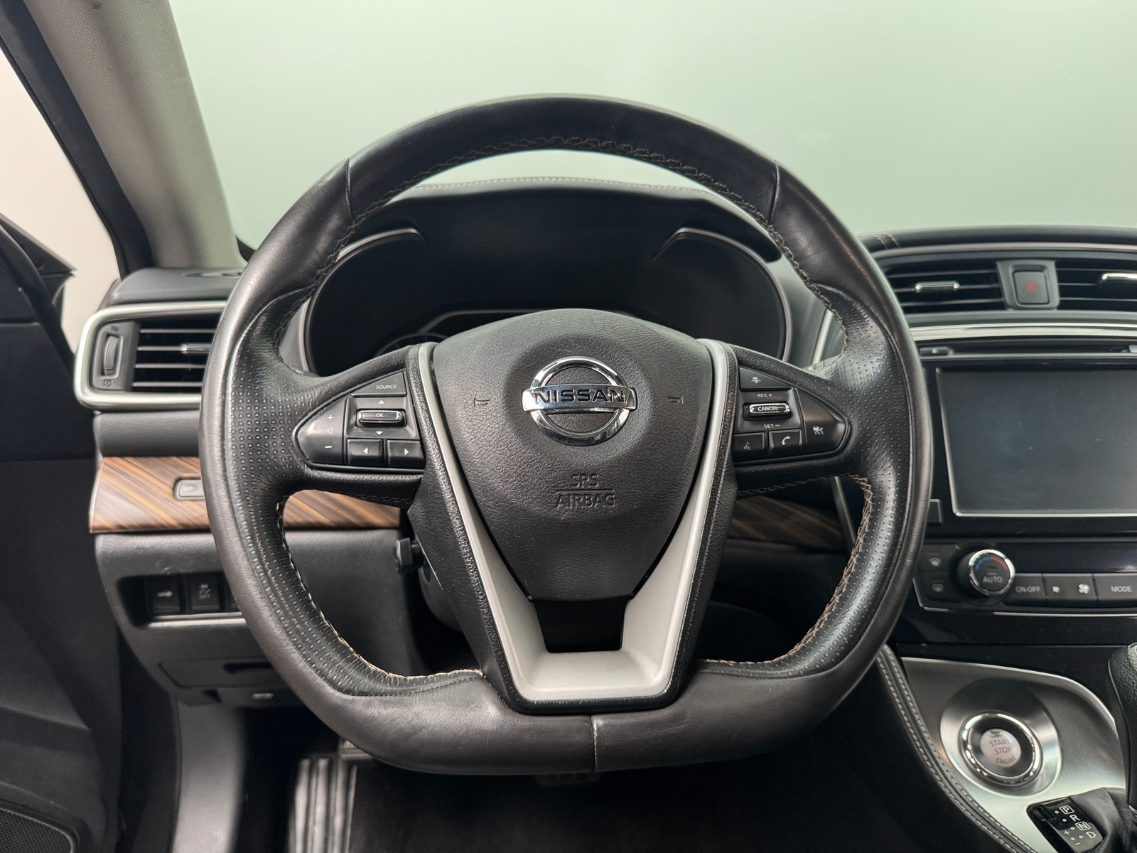 Thumbnail: 2017 Nissan Maxima - 4