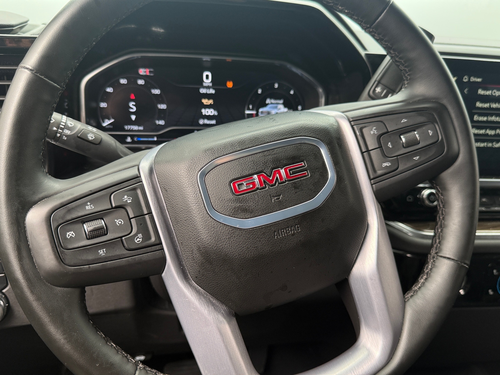 Thumbnail: 2024 GMC Sierra 1500 - 5