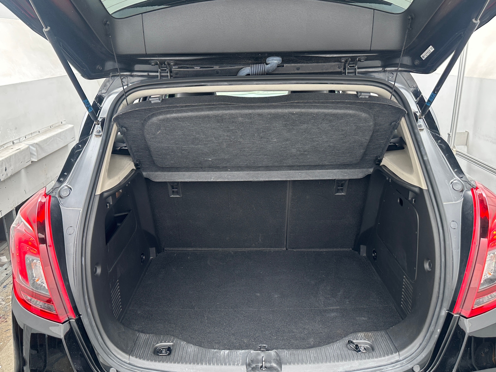 Thumbnail: 2019 Buick Encore - 6