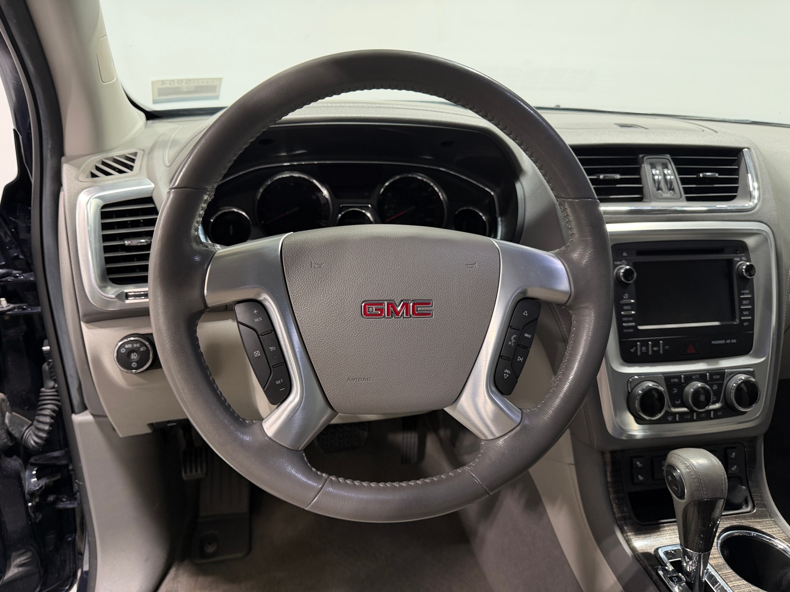 Thumbnail: 2015 GMC Acadia - 4