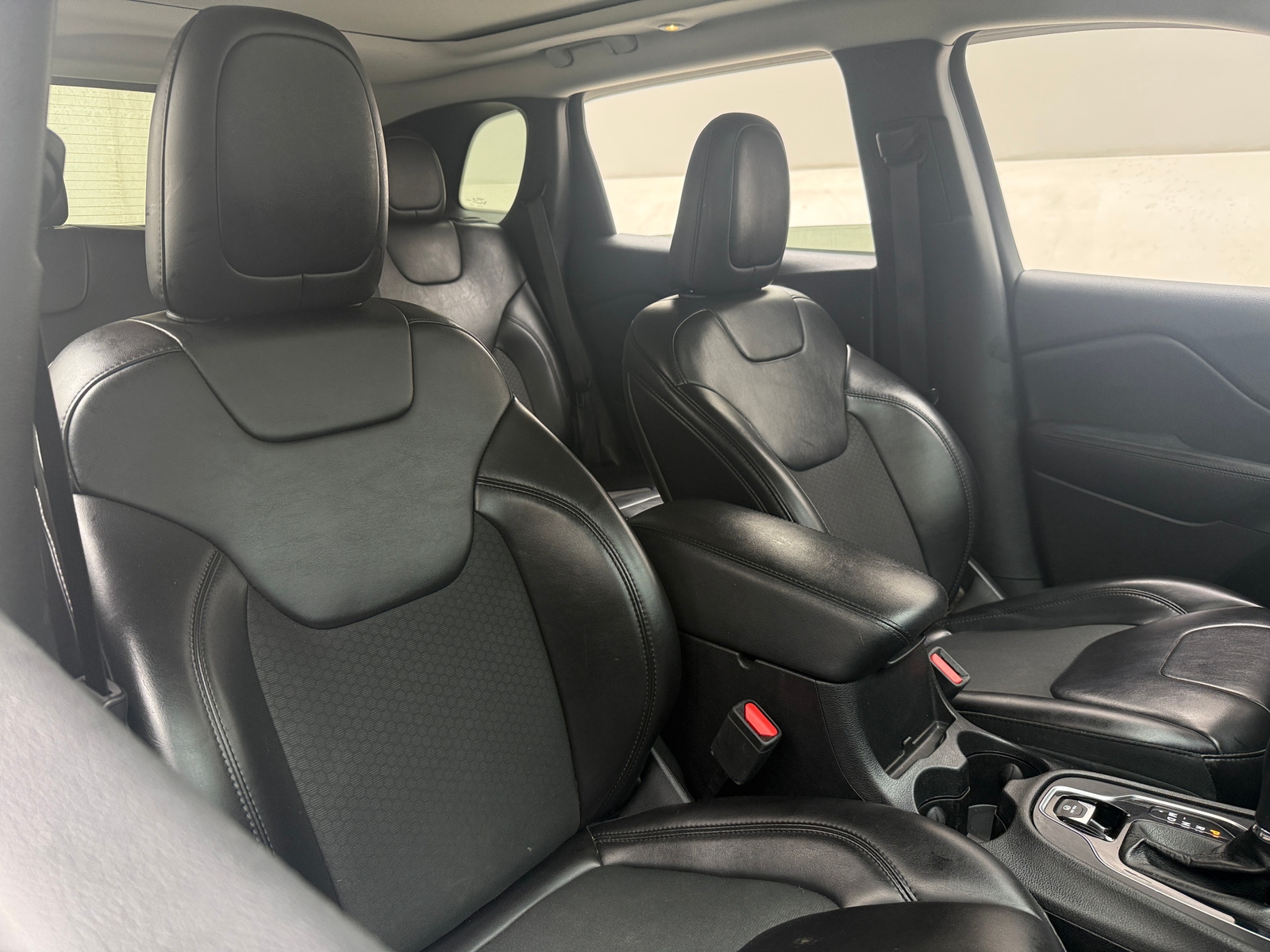 Thumbnail: 2019 Jeep Cherokee - 2