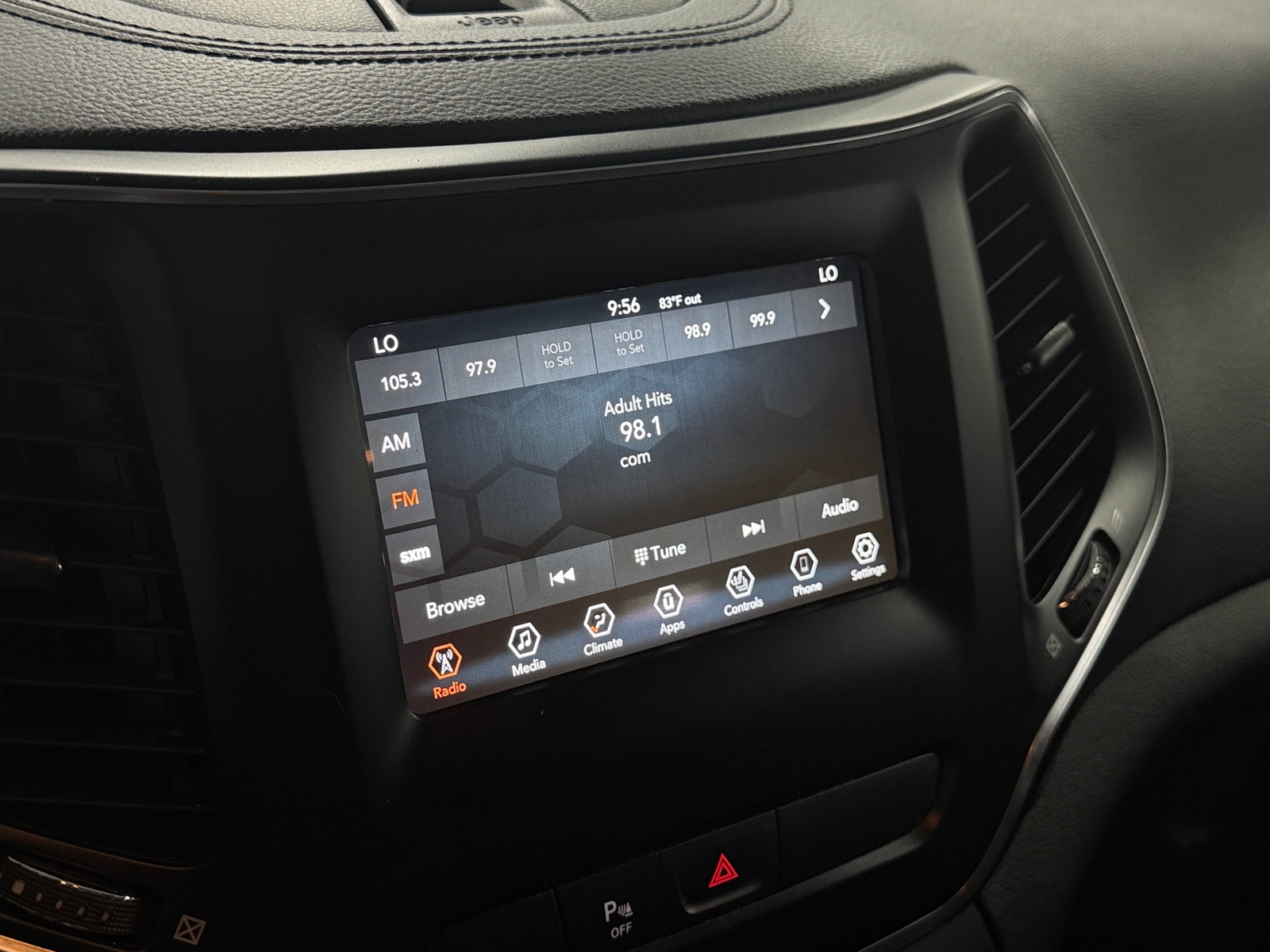 Thumbnail: 2019 Jeep Cherokee - 4