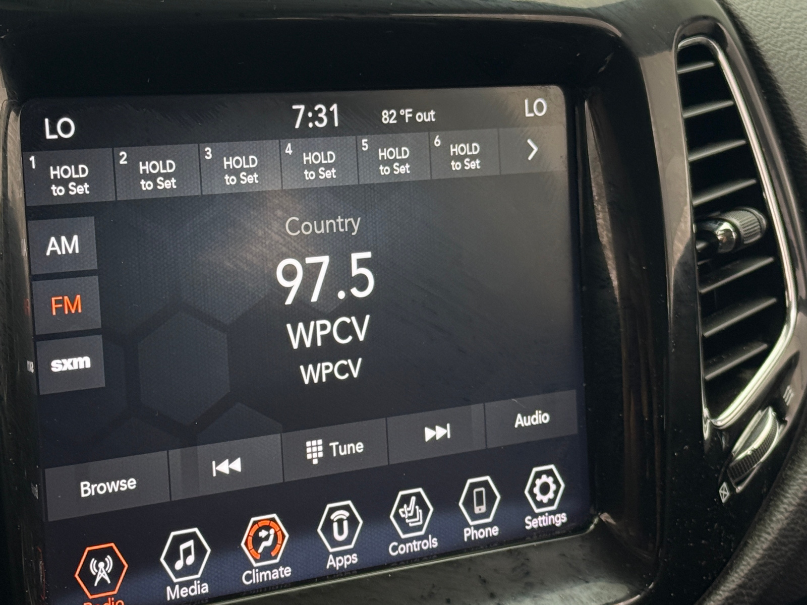 Thumbnail: 2021 Jeep Compass - 3