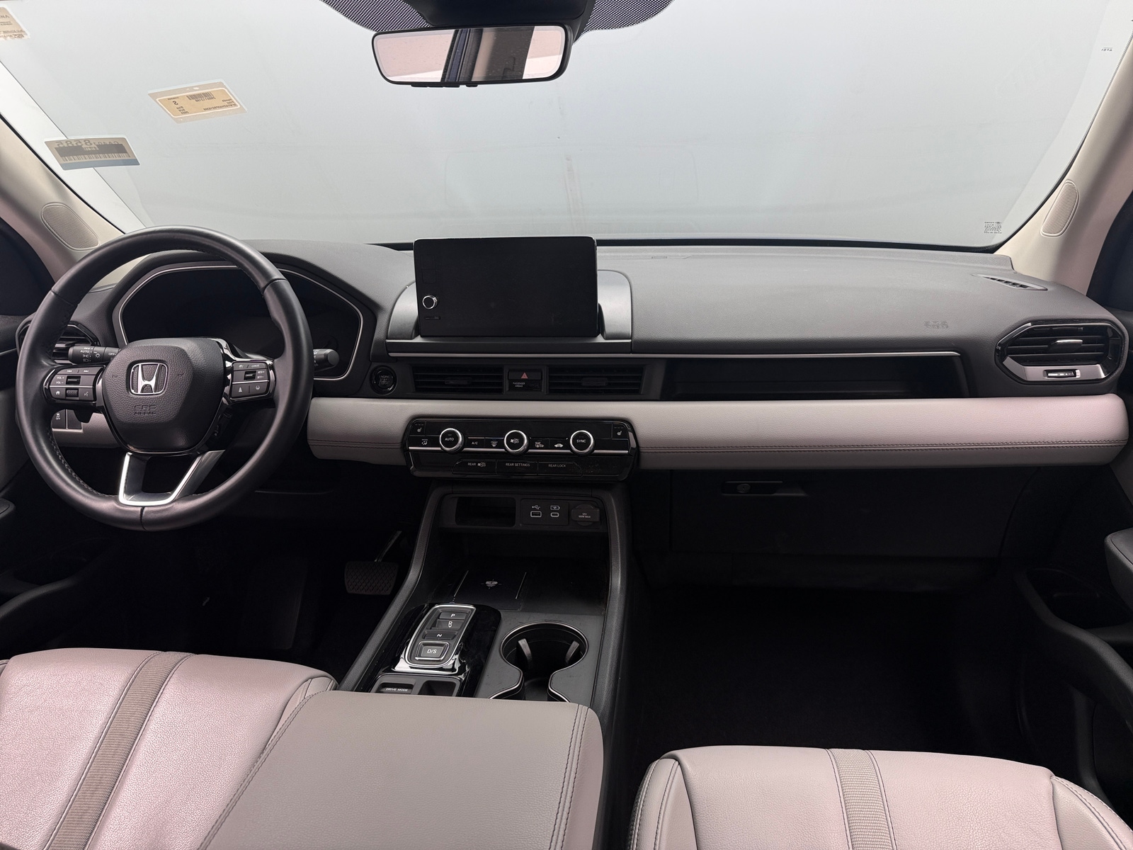 Thumbnail: 2023 Honda Pilot - 2