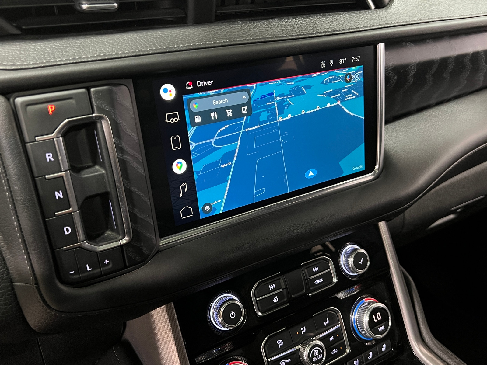 Thumbnail: 2022 GMC Yukon XL - 3