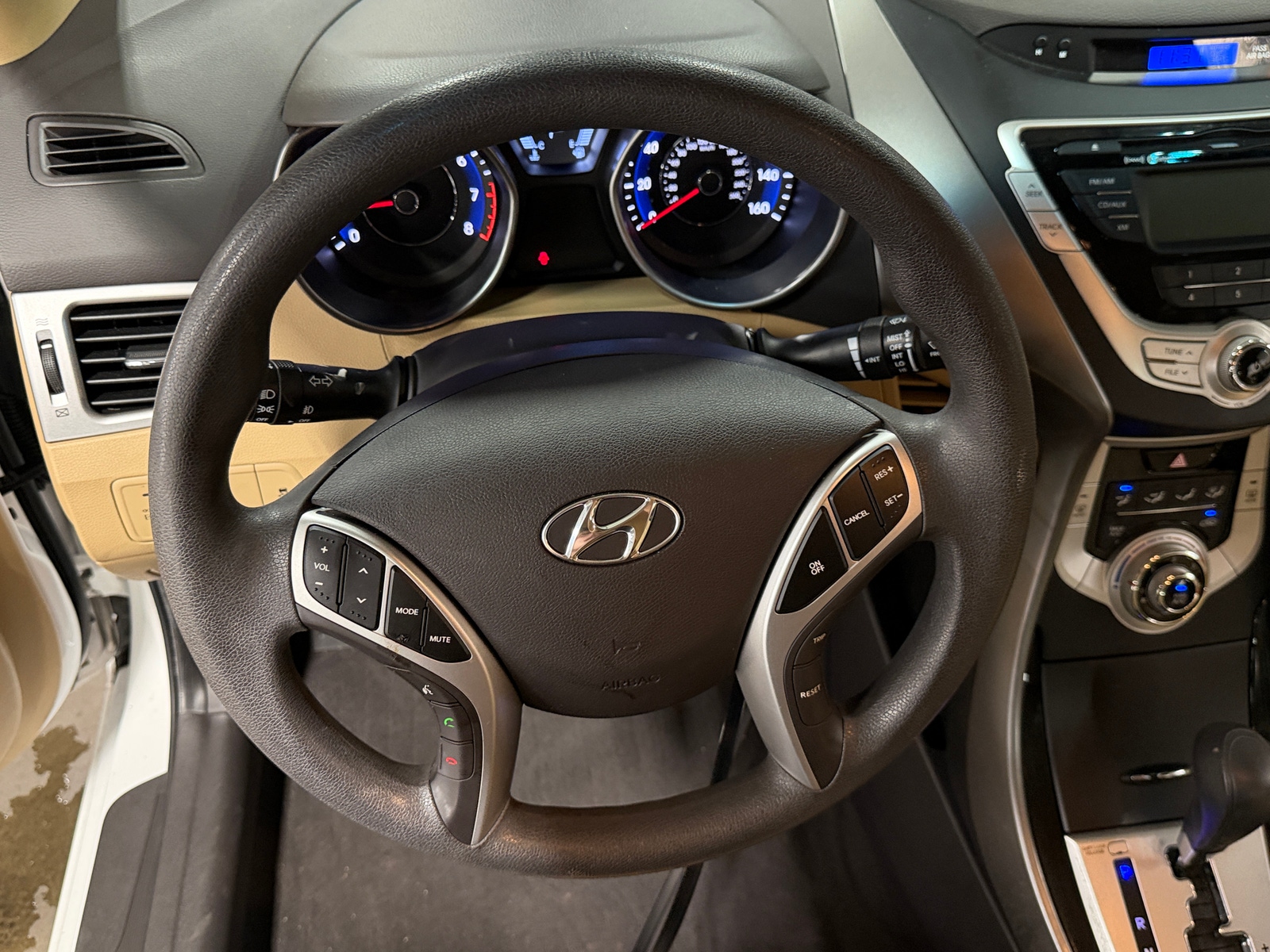 Thumbnail: 2012 Hyundai Elantra - 5