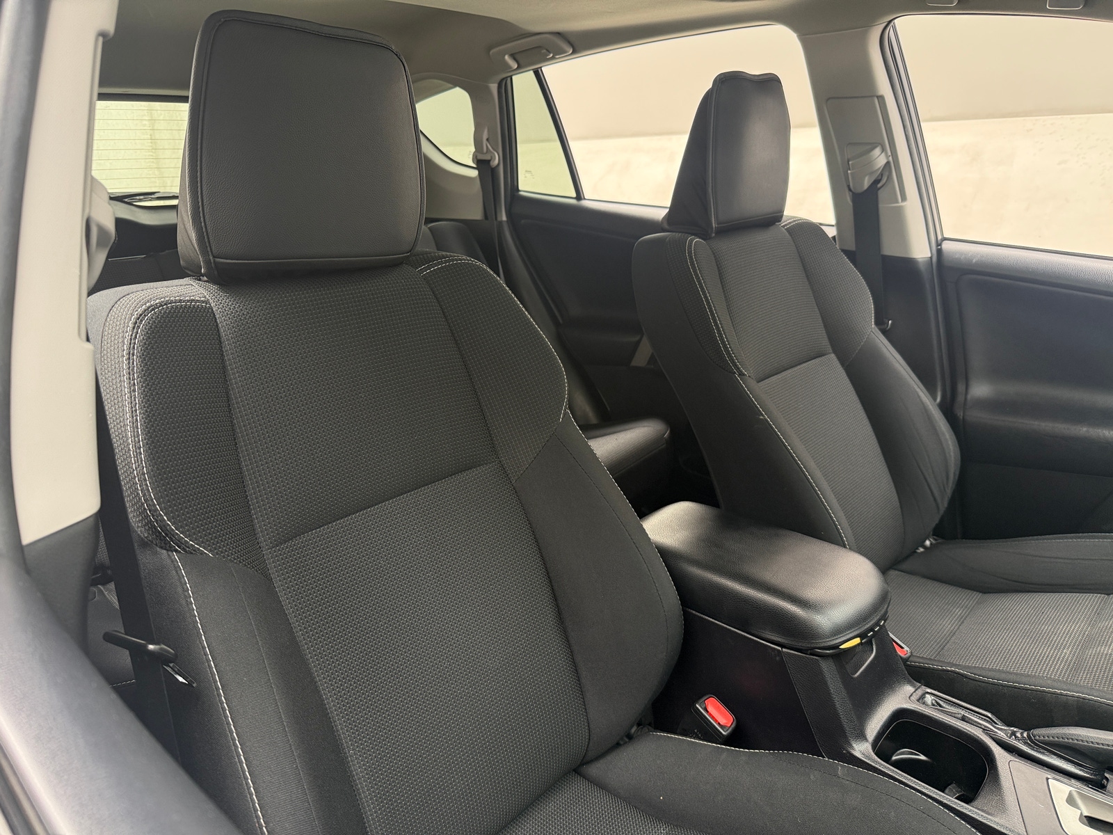 Thumbnail: 2017 Toyota RAV4 - 2