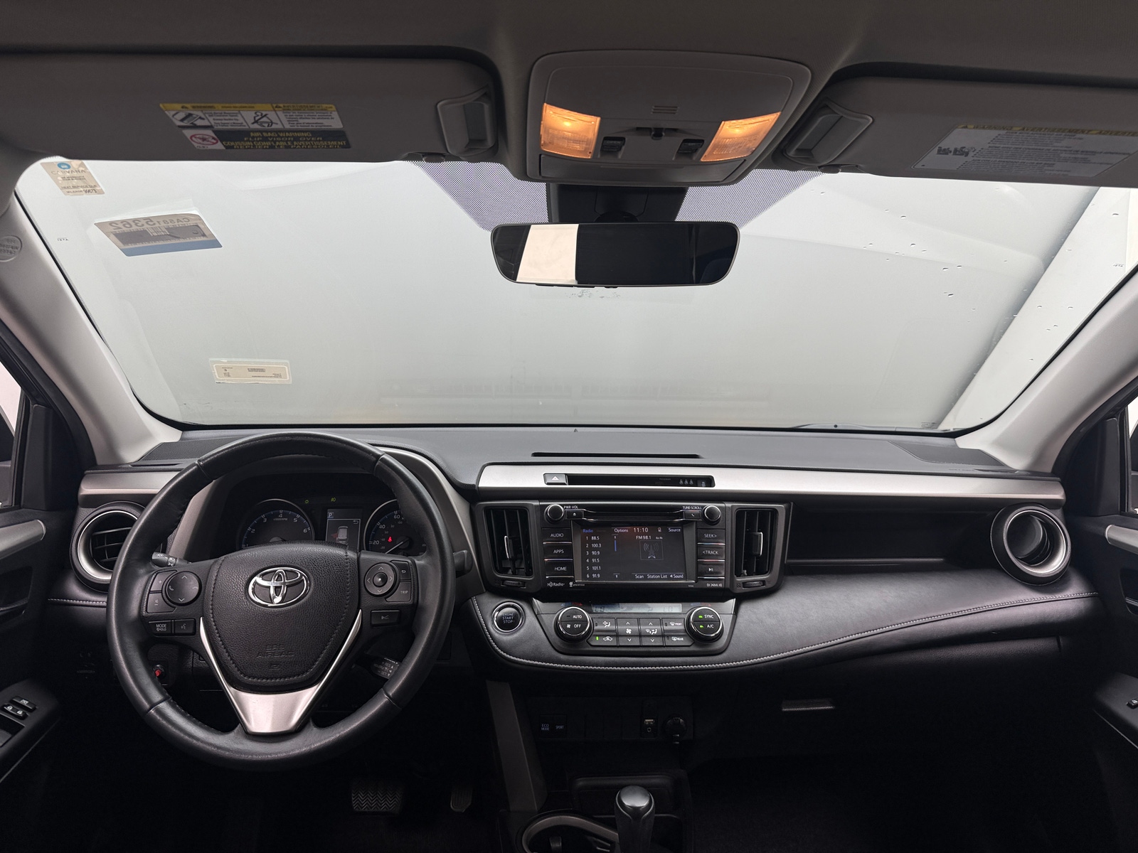 Thumbnail: 2017 Toyota RAV4 - 3