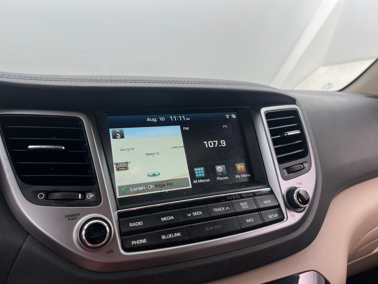Thumbnail: 2017 Hyundai Tucson - 4
