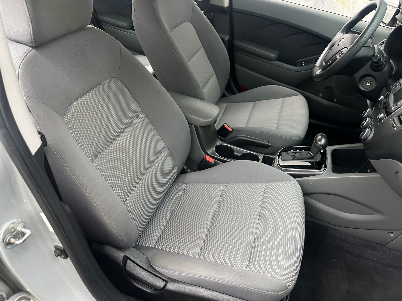 Thumbnail: 2017 Kia Forte - 2