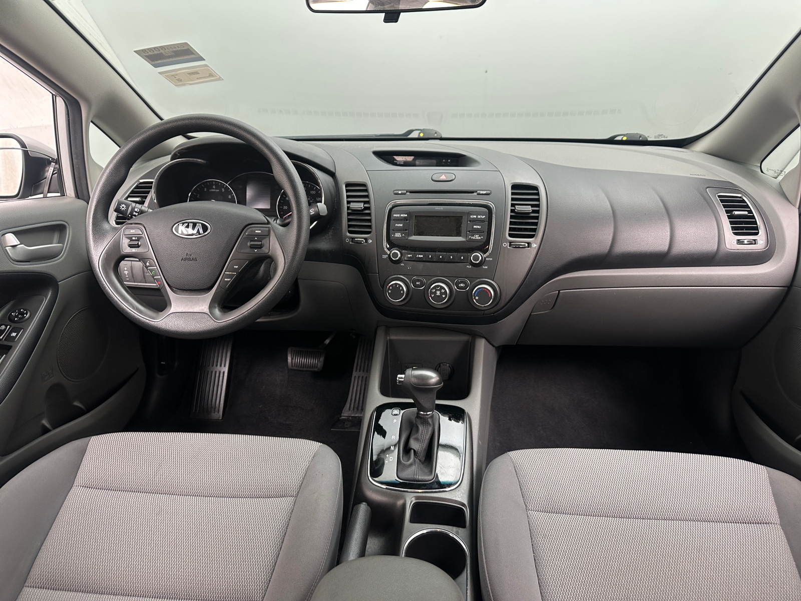 Thumbnail: 2017 Kia Forte - 3
