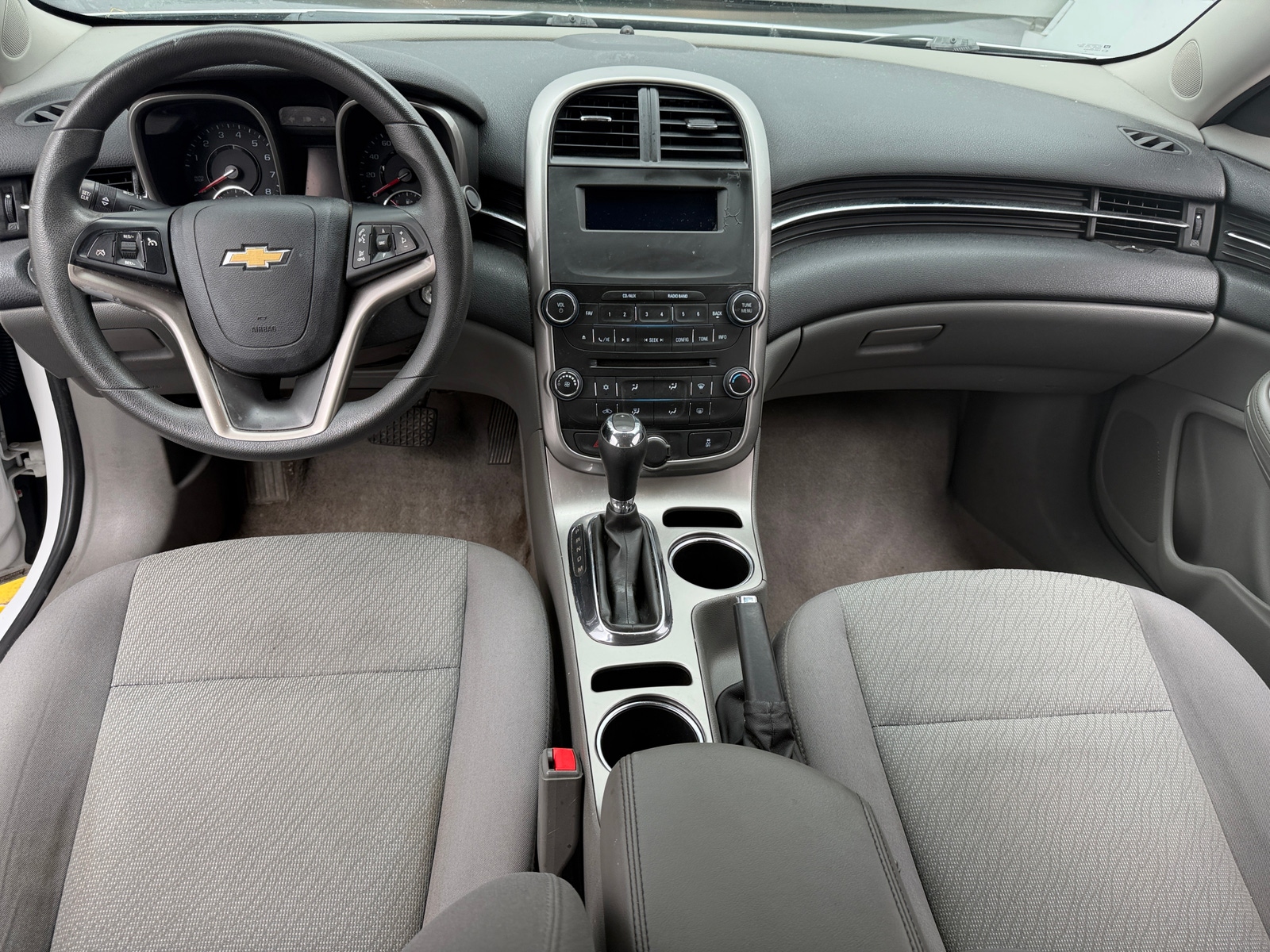Thumbnail: 2015 Chevrolet Malibu - 3