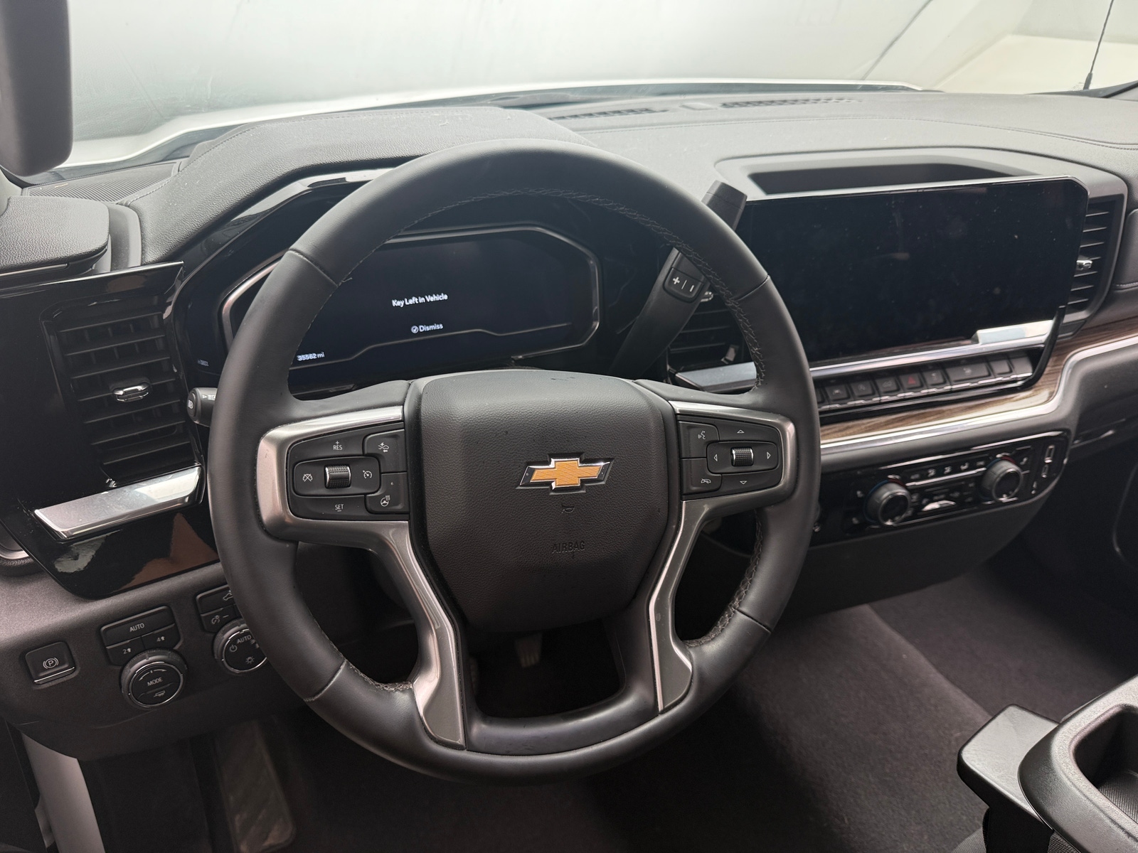 Thumbnail: 2023 Chevrolet Silverado 1500 - 5