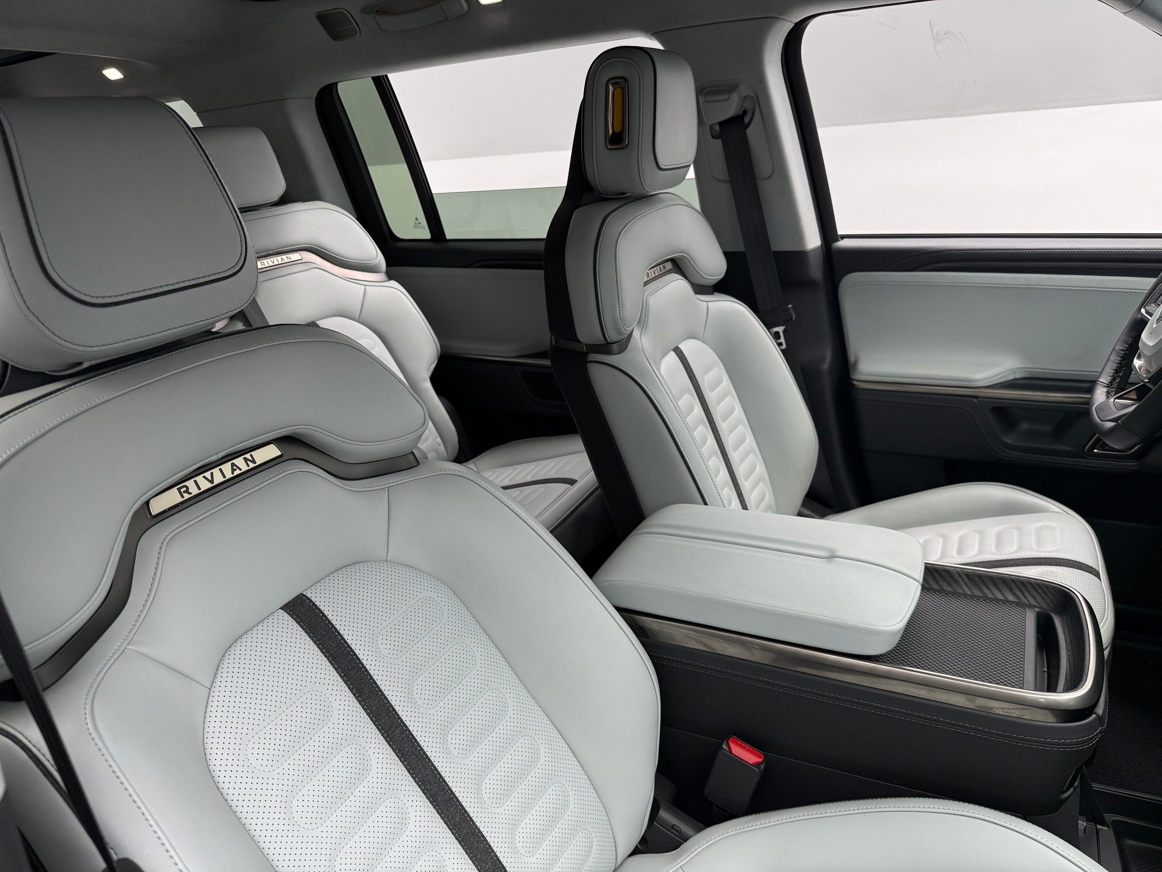 Used 2024 Rivian R1S Adventure with VIN 7PDSGABA7RN043758 for sale in Auburn, WA