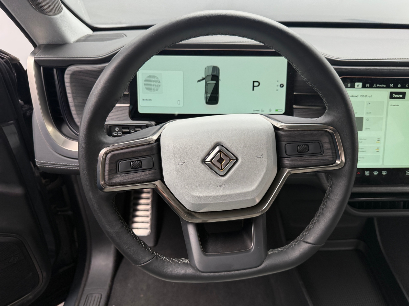 Thumbnail: 2024 Rivian R1S - 5