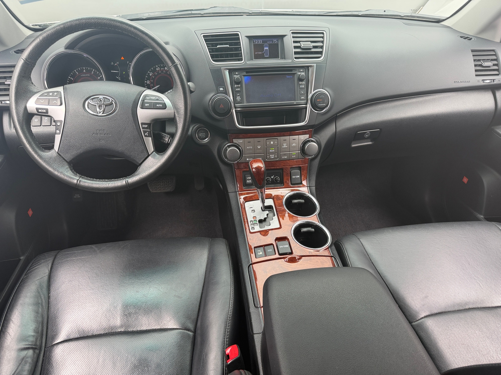 Thumbnail: 2013 Toyota Highlander - 2