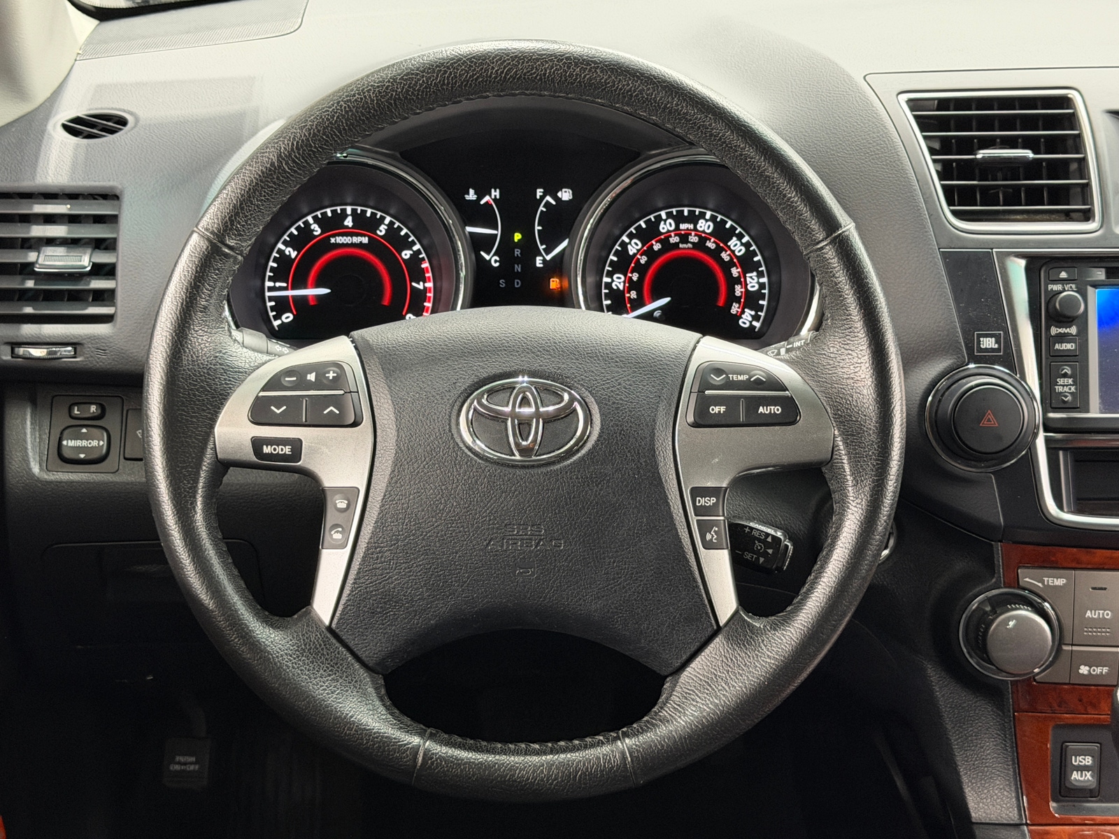 Thumbnail: 2013 Toyota Highlander - 4