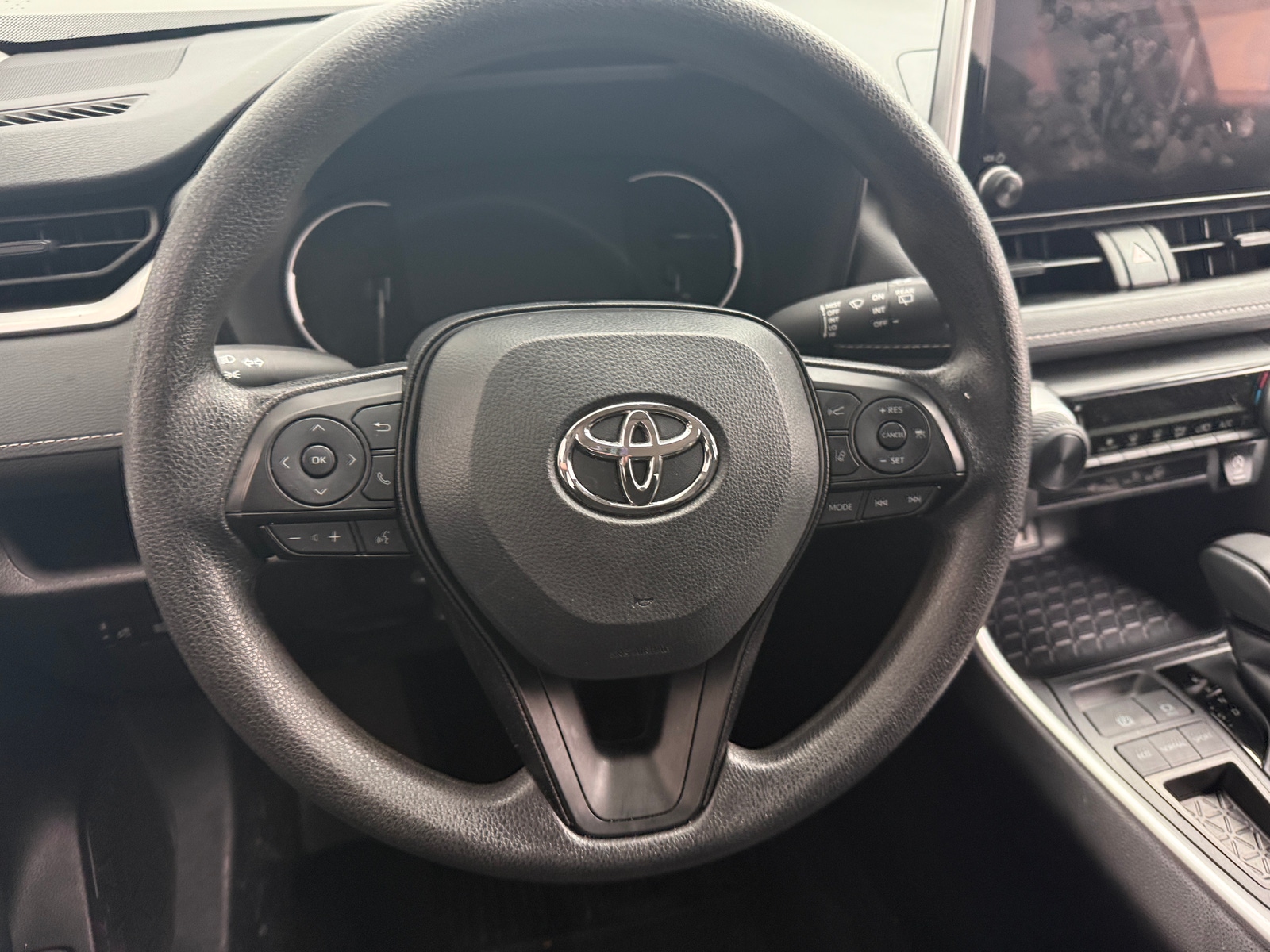 Thumbnail: 2025 Toyota RAV4 - 5
