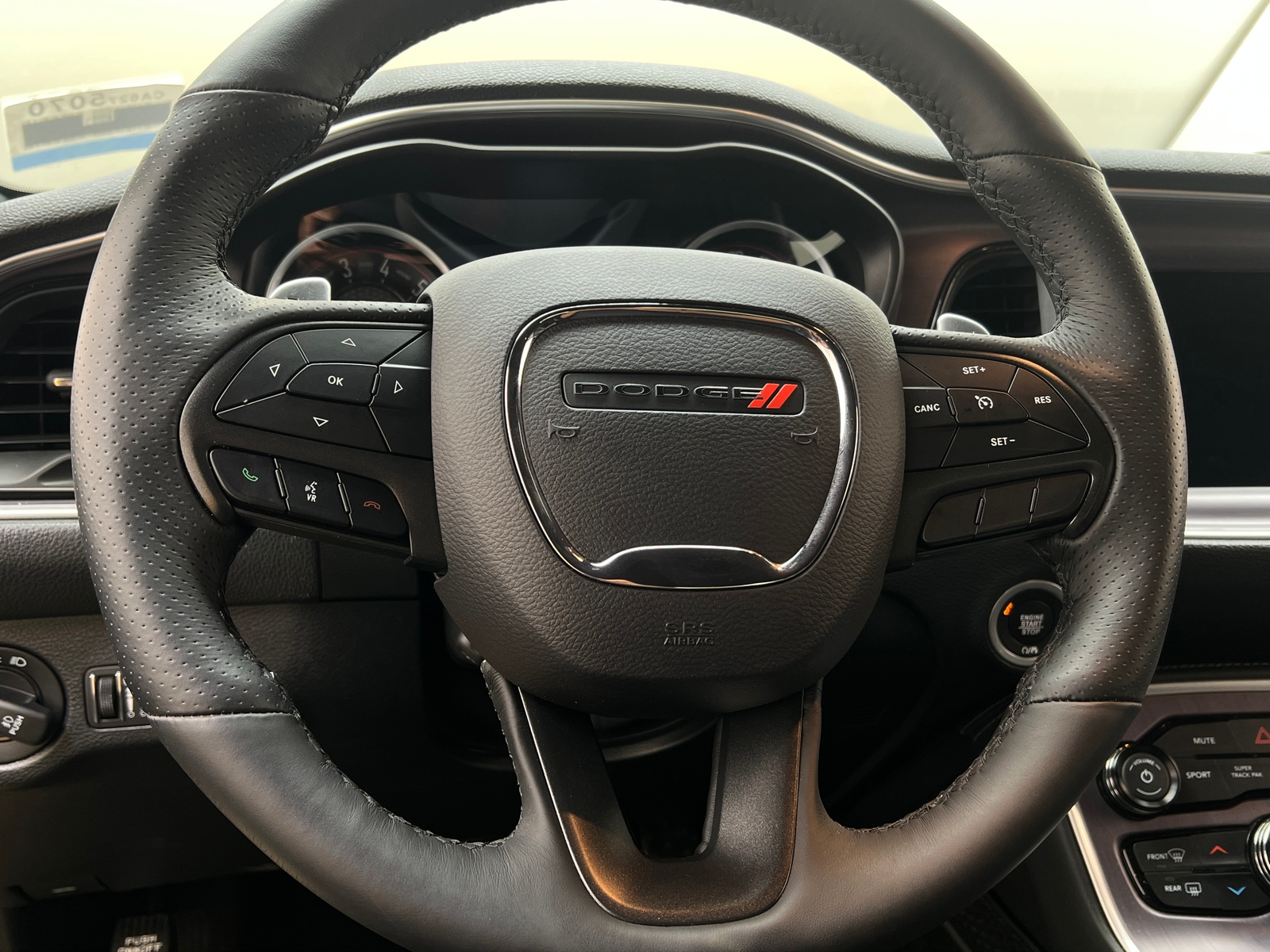 Thumbnail: 2018 Dodge Challenger - 3