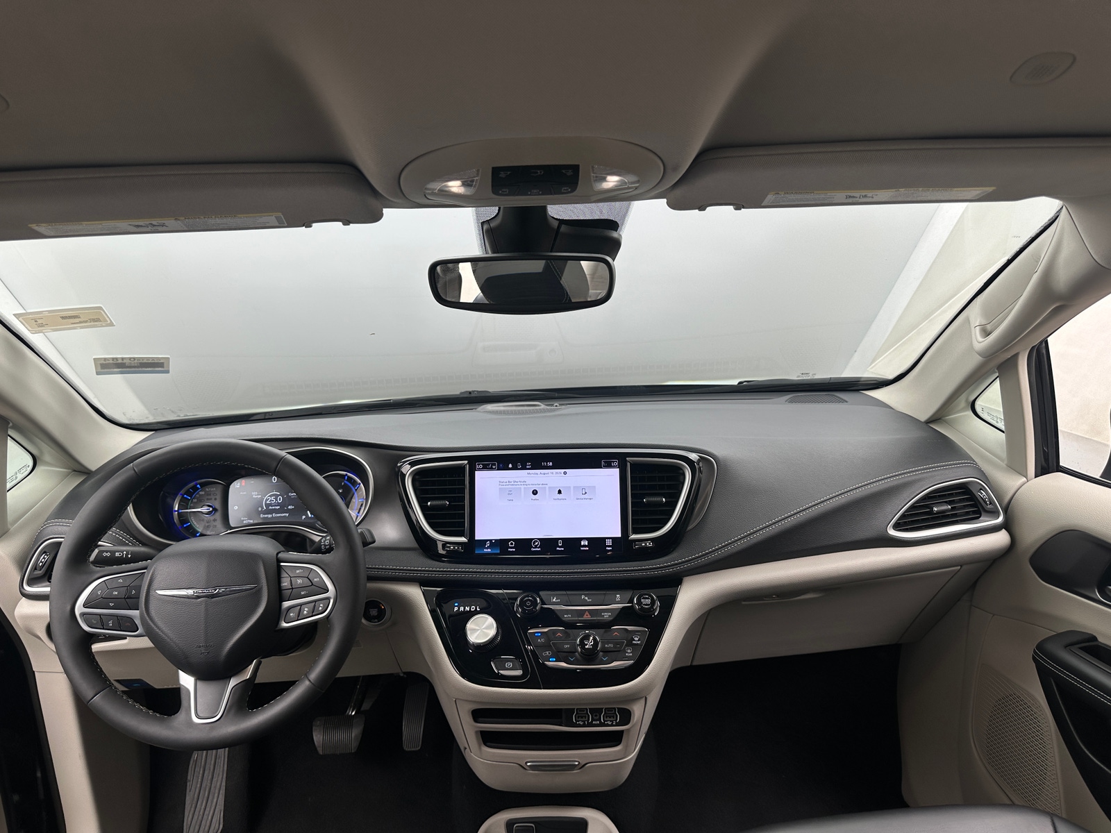 Thumbnail: 2023 Chrysler Pacifica - 2