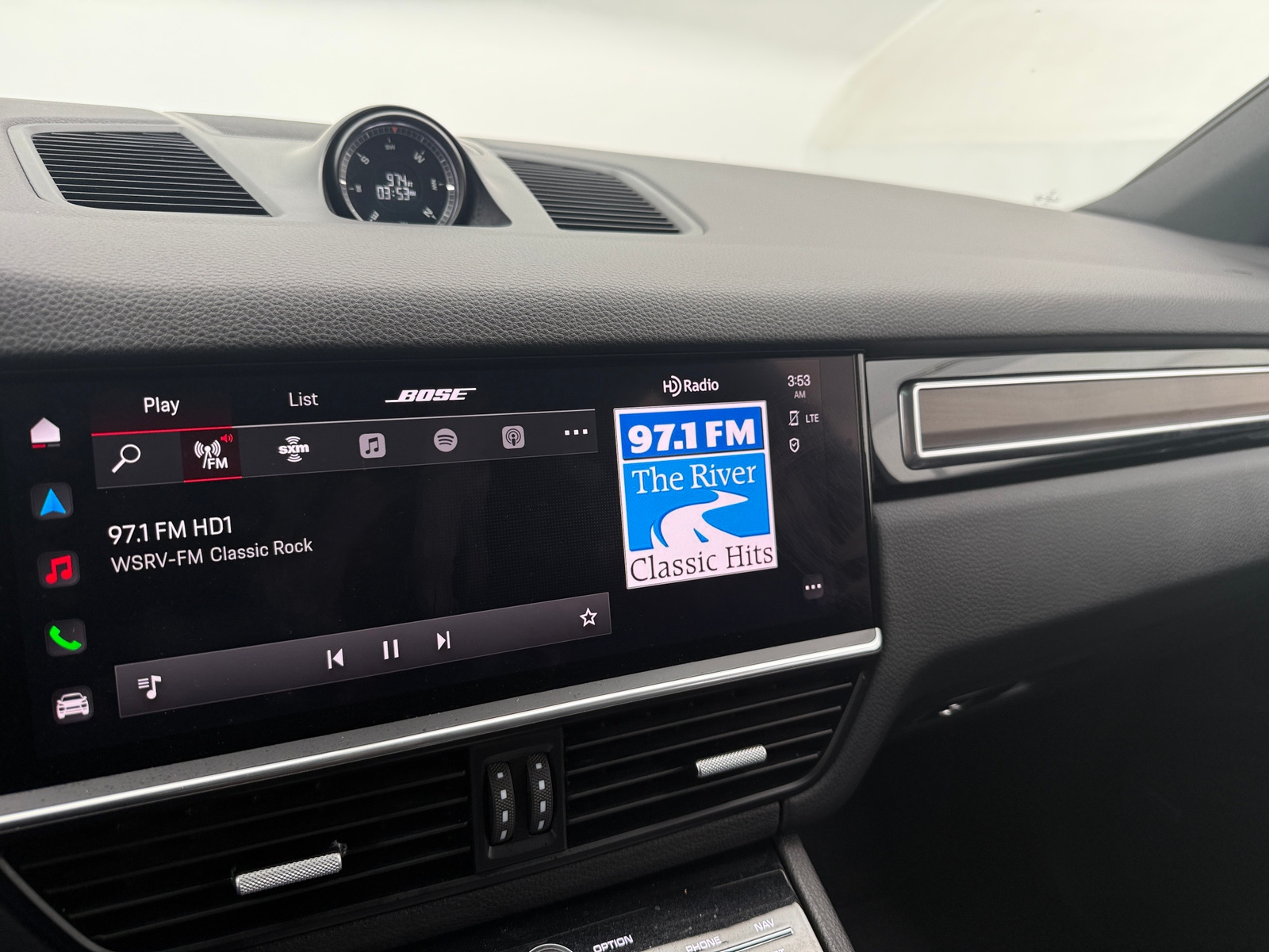 Thumbnail: 2022 Porsche Cayenne - 3