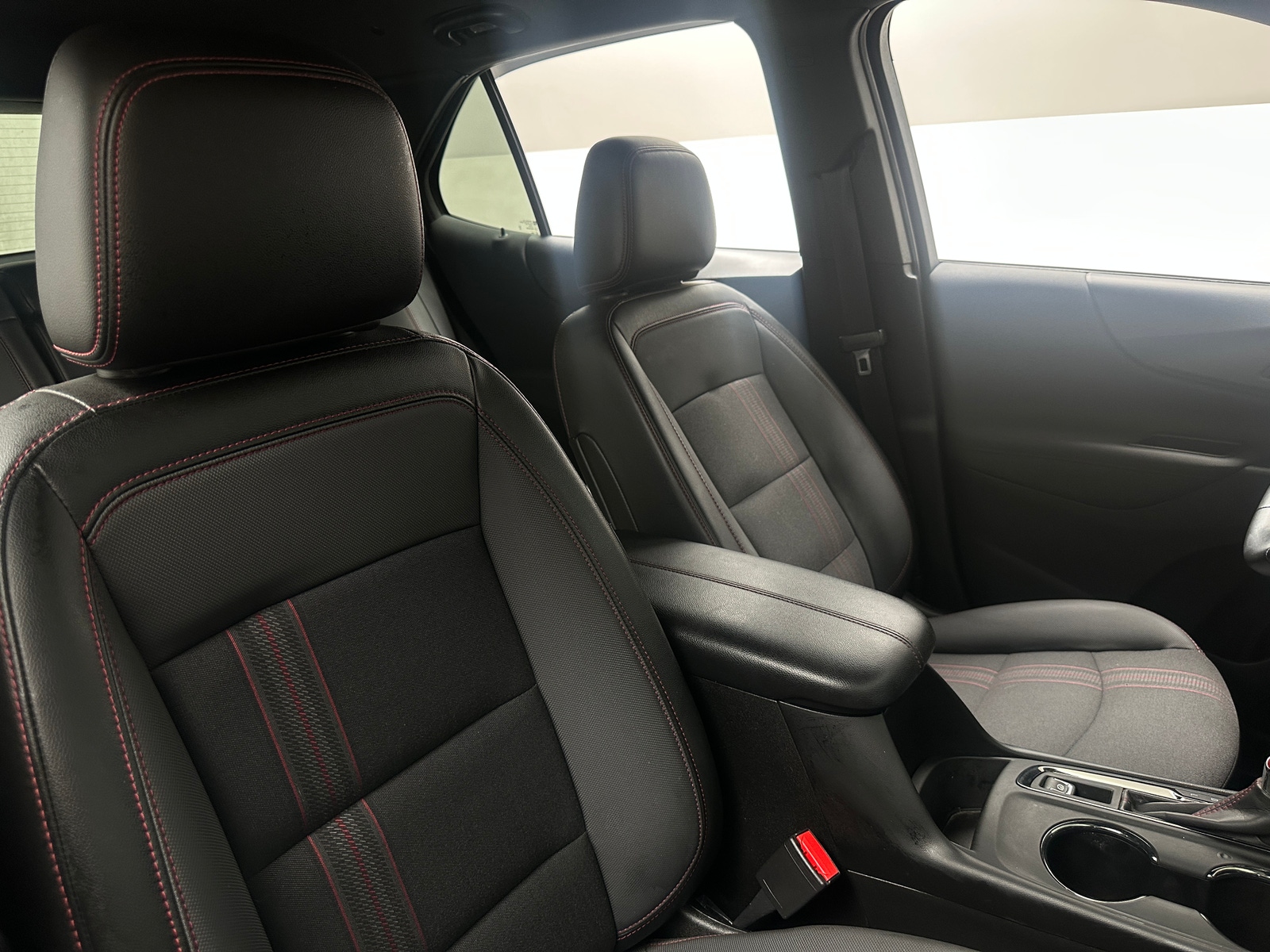 Thumbnail: 2022 Chevrolet Equinox - 2