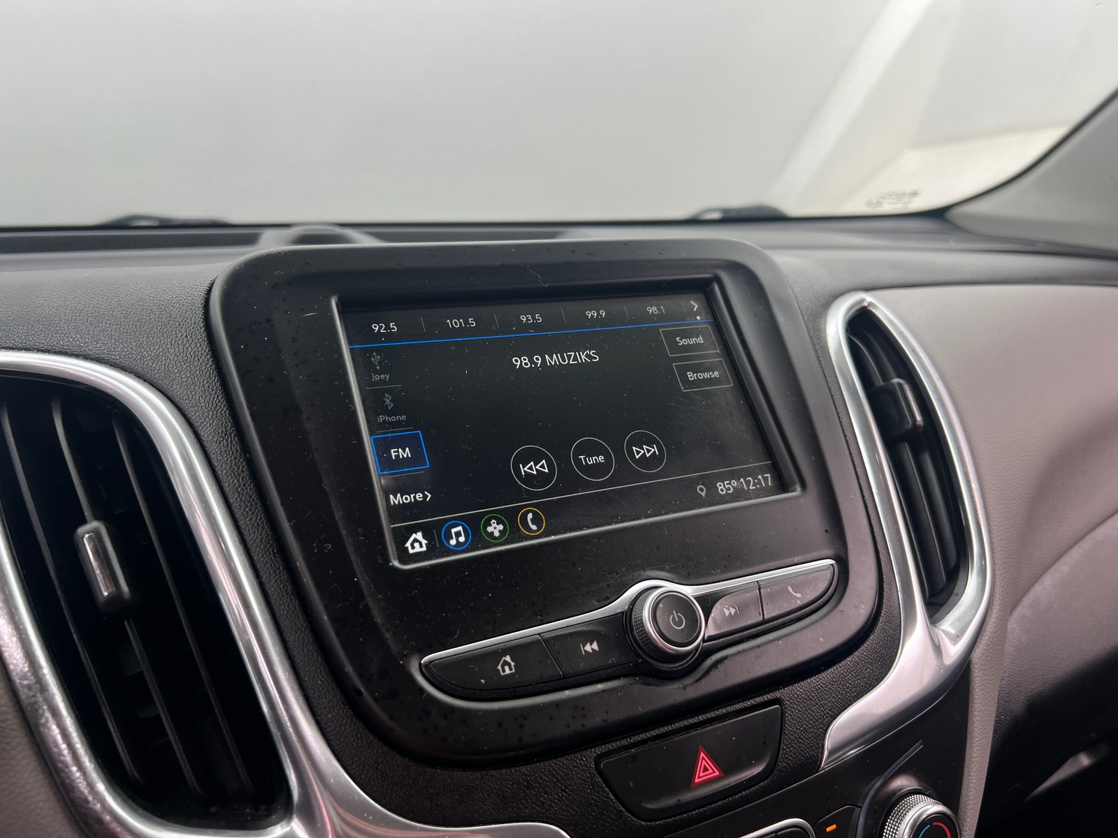 Thumbnail: 2019 Chevrolet Equinox - 4