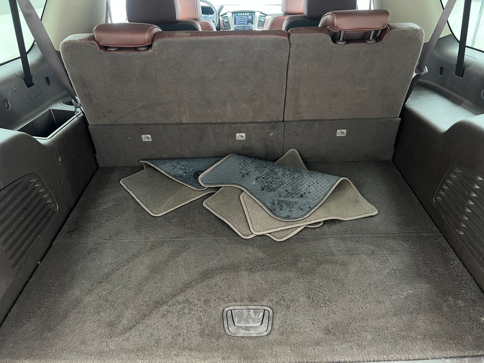 Thumbnail: 2017 Chevrolet Suburban - 6