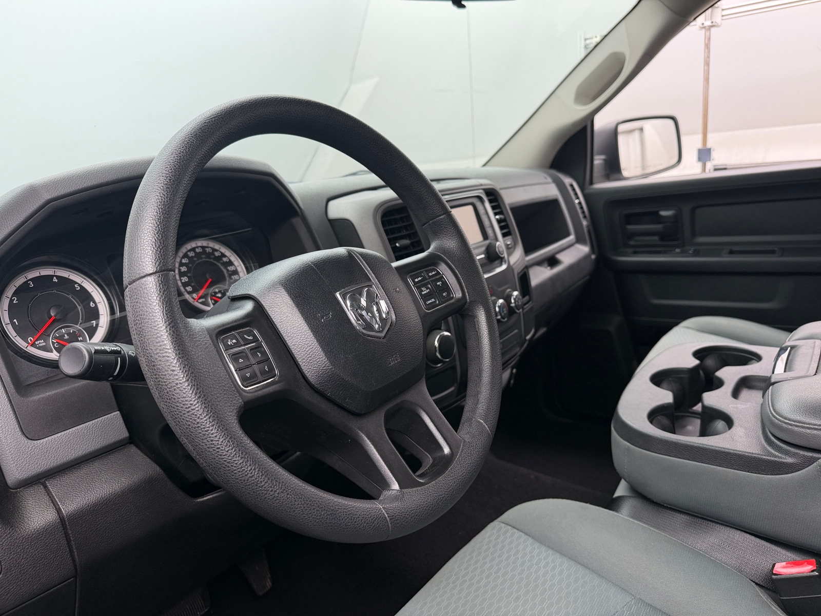 Thumbnail: 2019 RAM 1500 Classic - 5