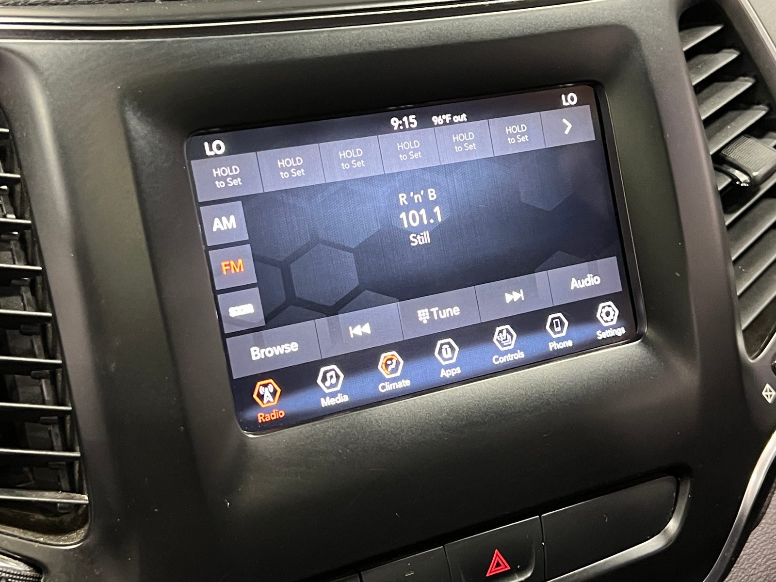 Thumbnail: 2019 Jeep Cherokee - 4