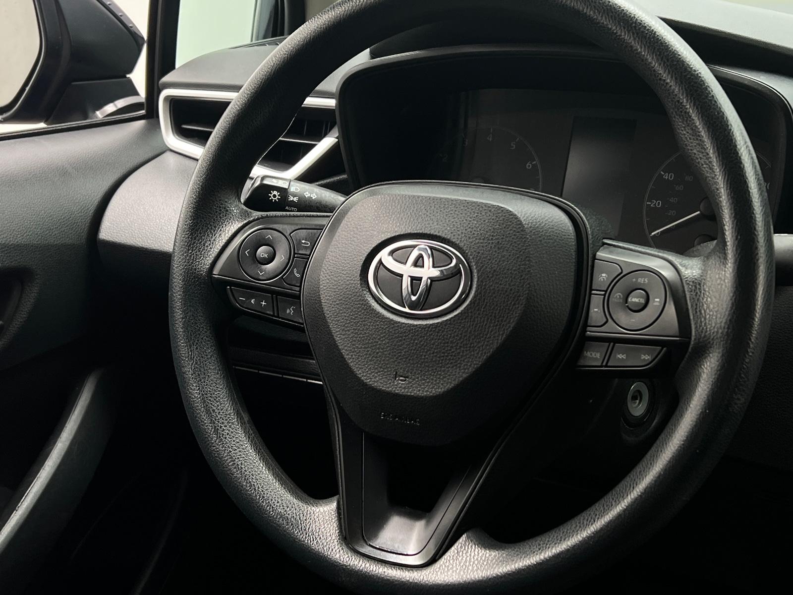 Thumbnail: 2023 Toyota Corolla - 5