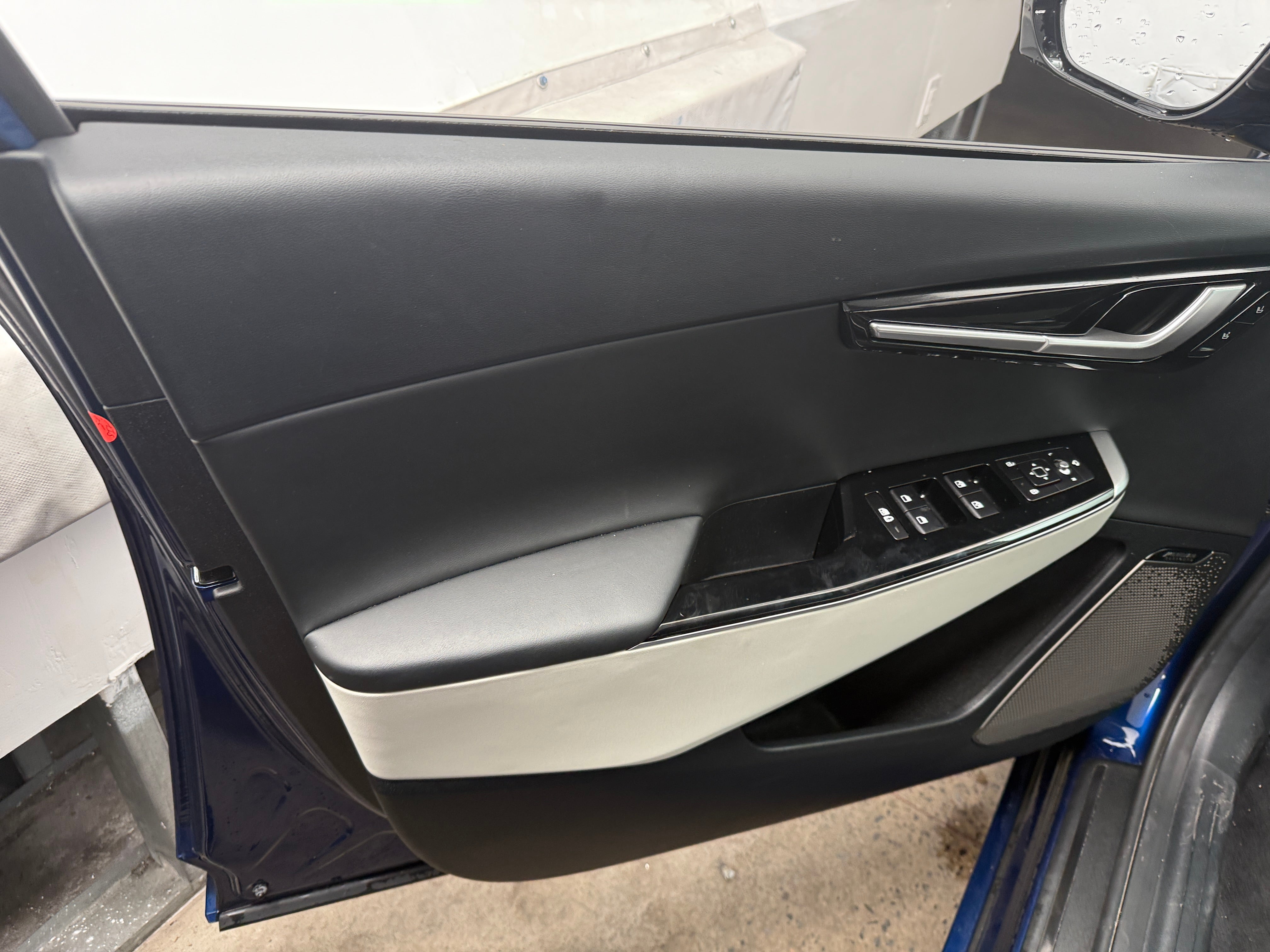 Used 2024 Kia EV6 GT-Line with VIN KNDC4DLC3R5170478 for sale in Oak Creek, WI