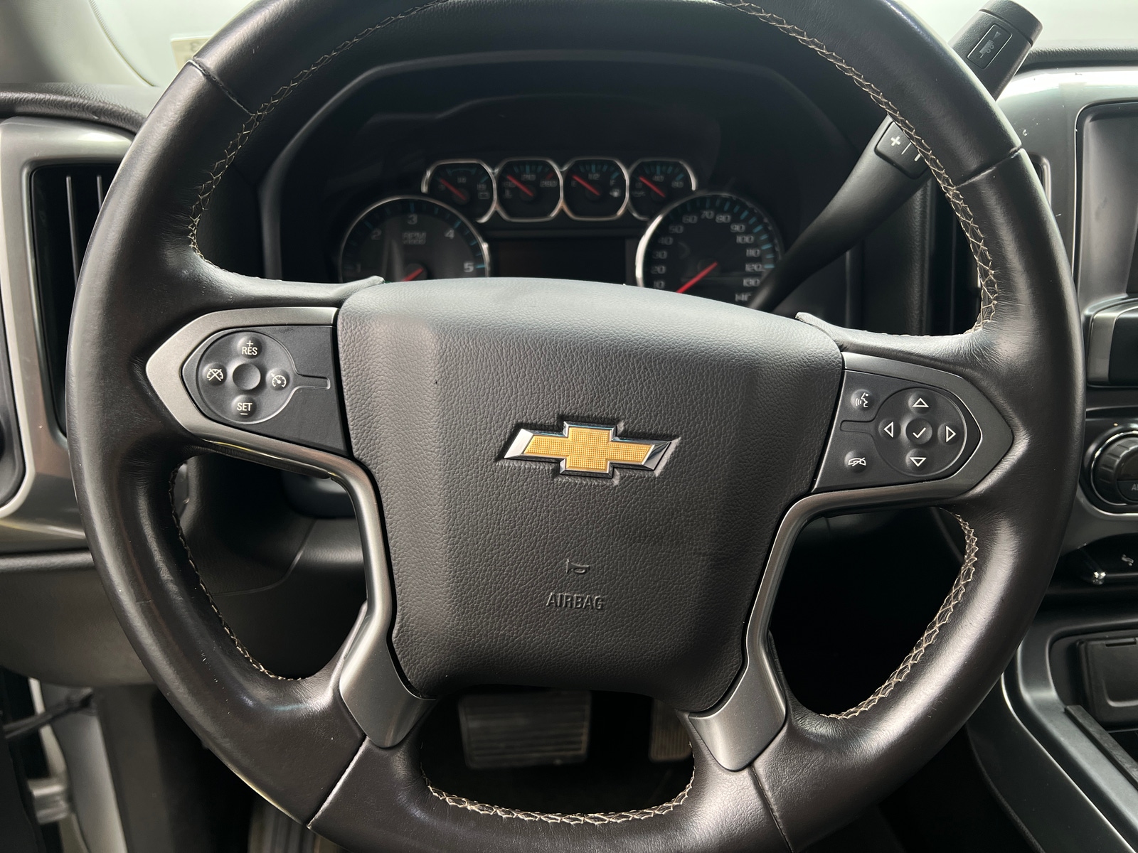 Thumbnail: 2017 Chevrolet Silverado 1500 - 5