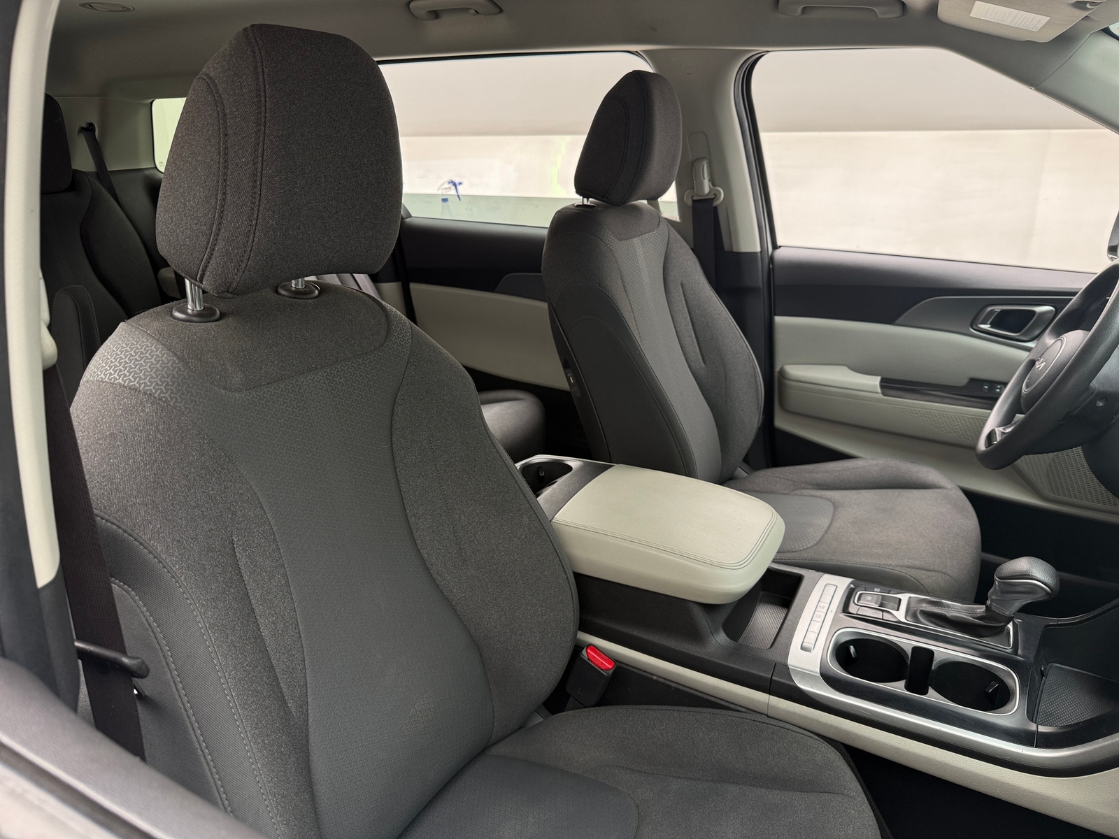 Thumbnail: 2022 Kia Carnival - 2