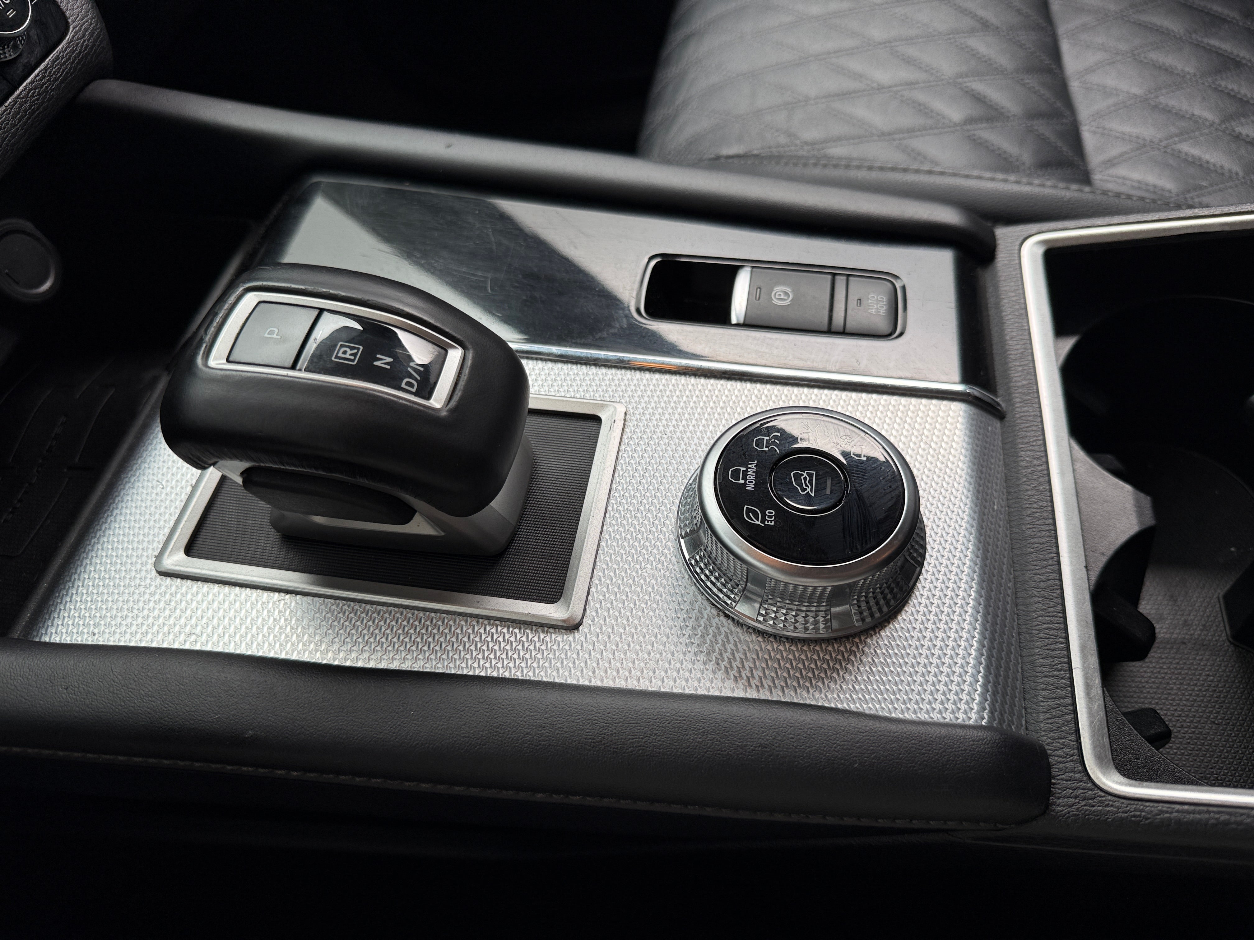 2023 Mitsubishi Outlander SEL - Photo 8