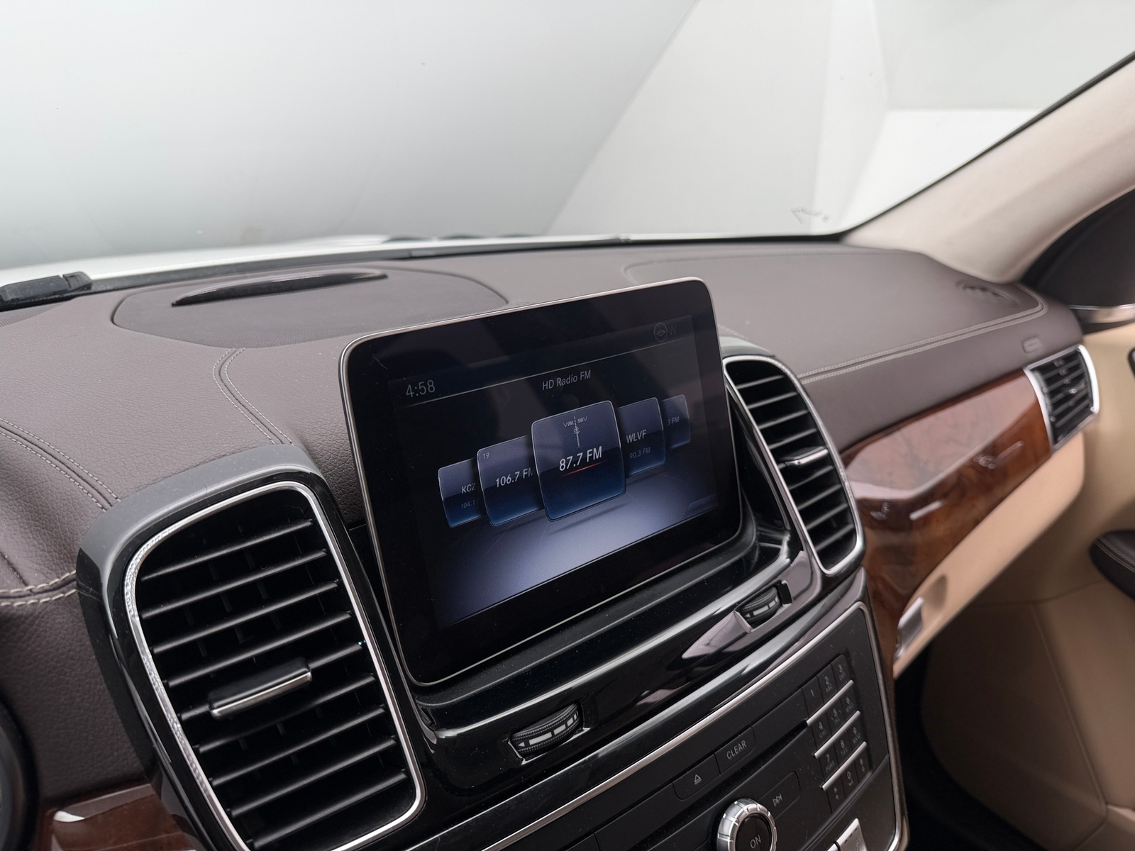 Thumbnail: 2019 Mercedes-Benz GLS - 3