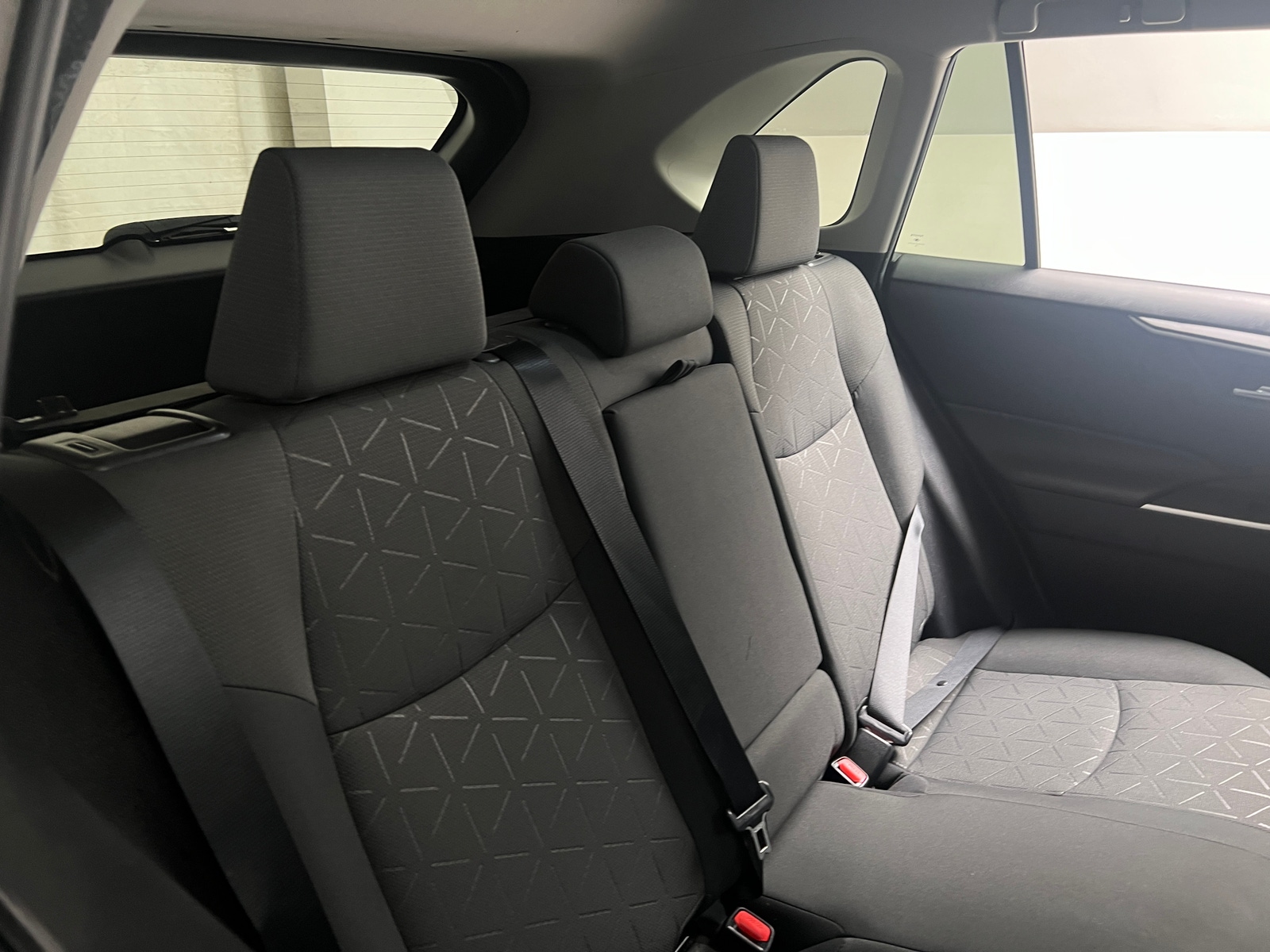 Thumbnail: 2021 Toyota RAV4 - 6