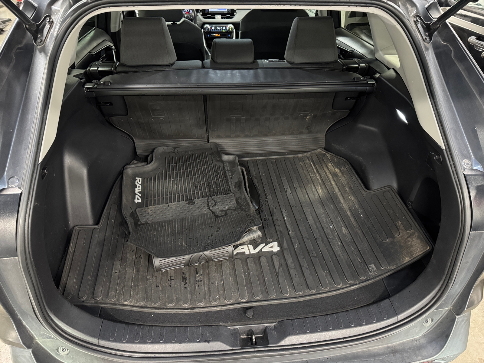 Thumbnail: 2021 Toyota RAV4 - 7