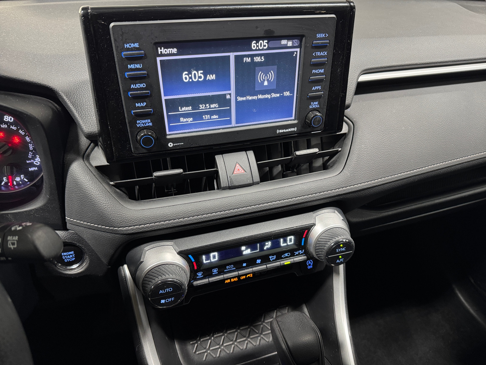 Thumbnail: 2021 Toyota RAV4 - 4