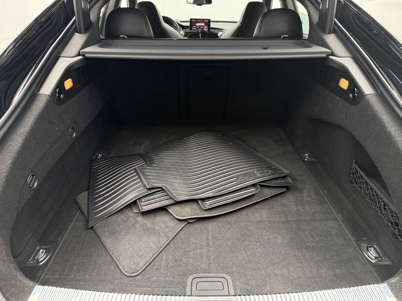 Thumbnail: 2016 Audi RS 7 - 6