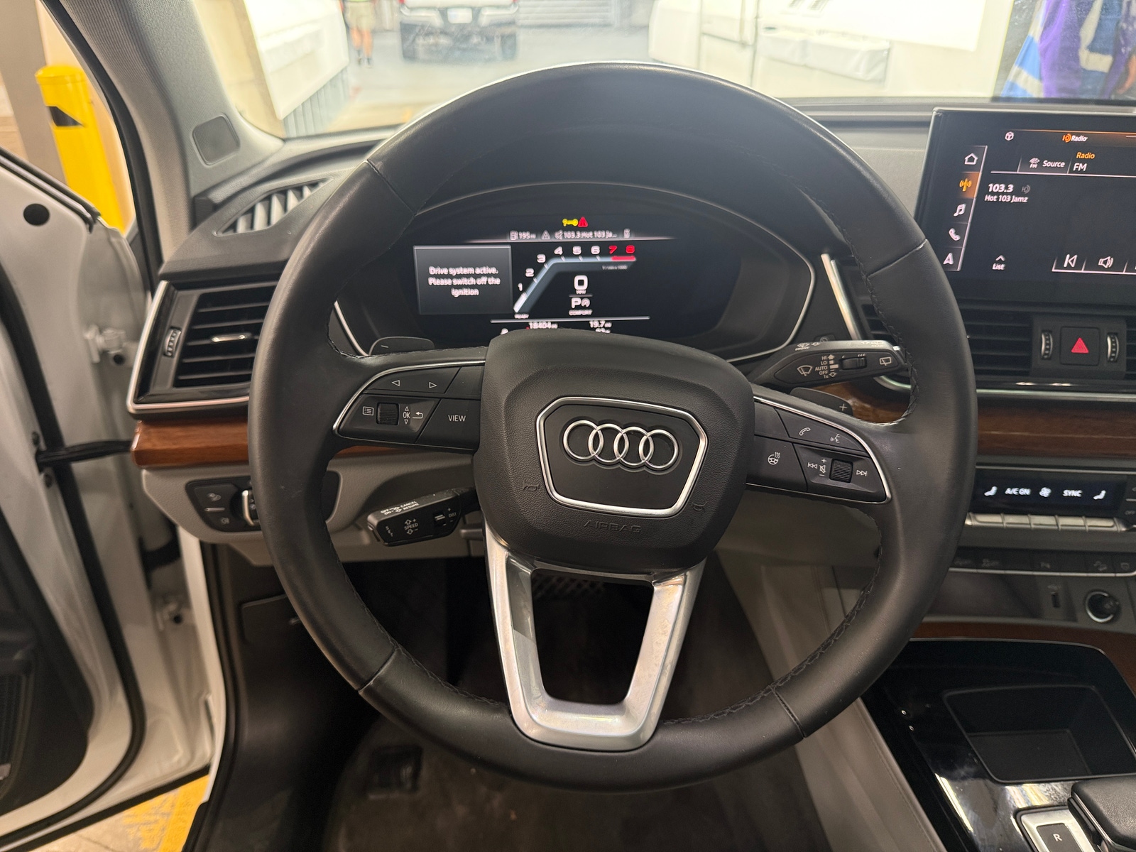 Thumbnail: 2023 Audi Q5 - 4