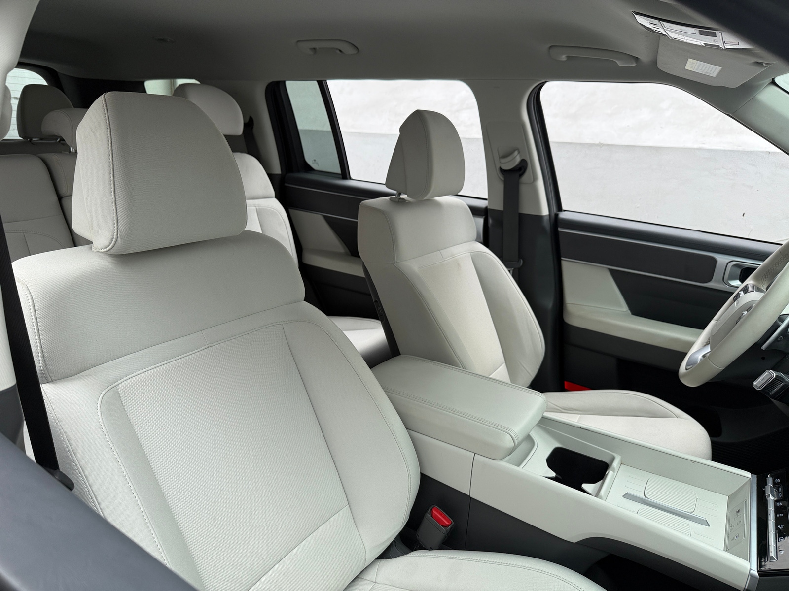 Thumbnail: 2024 Hyundai Santa Fe - 2