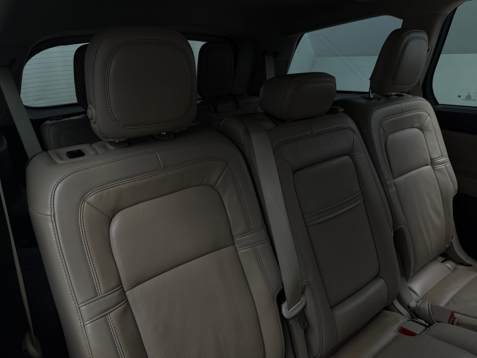 Thumbnail: 2020 Lincoln Aviator - 5