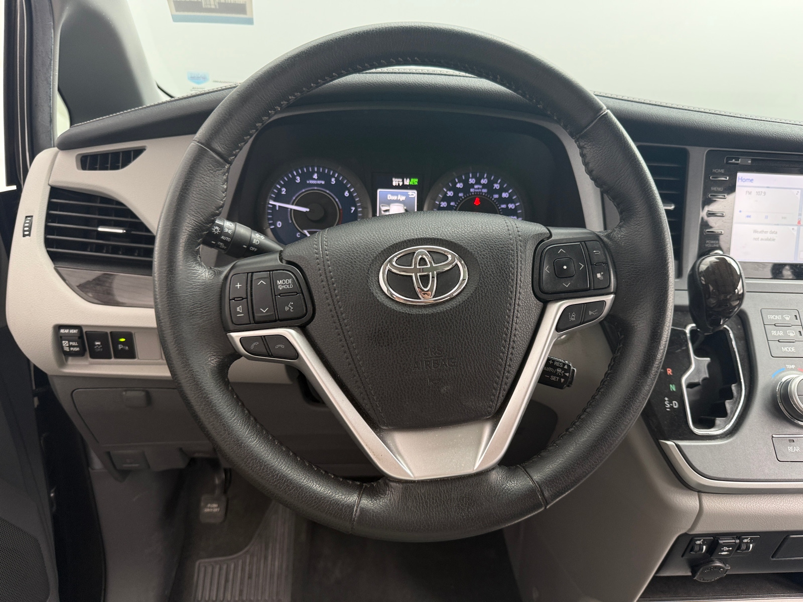 Thumbnail: 2020 Toyota Sienna - 4