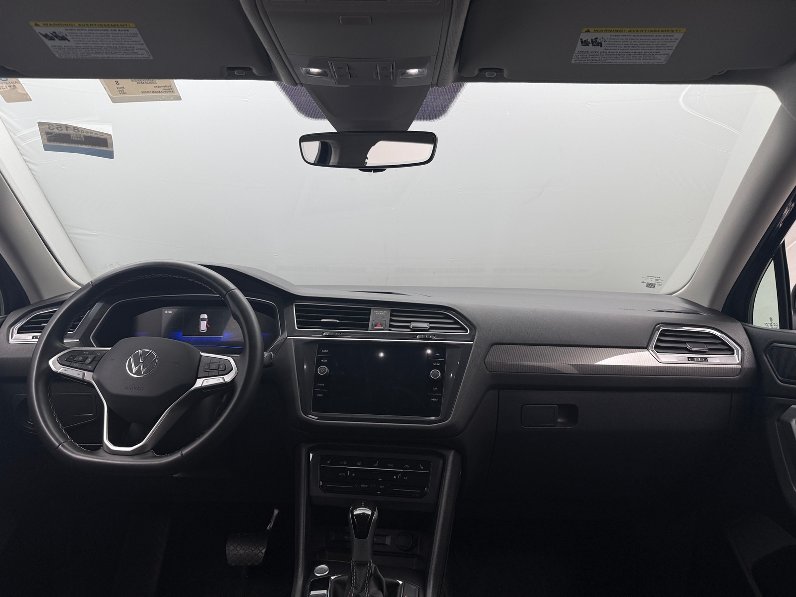 Thumbnail: 2024 Volkswagen Tiguan - 2