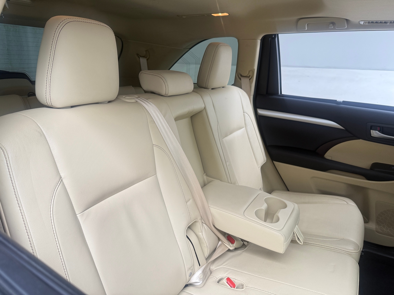 Thumbnail: 2015 Toyota Highlander - 5