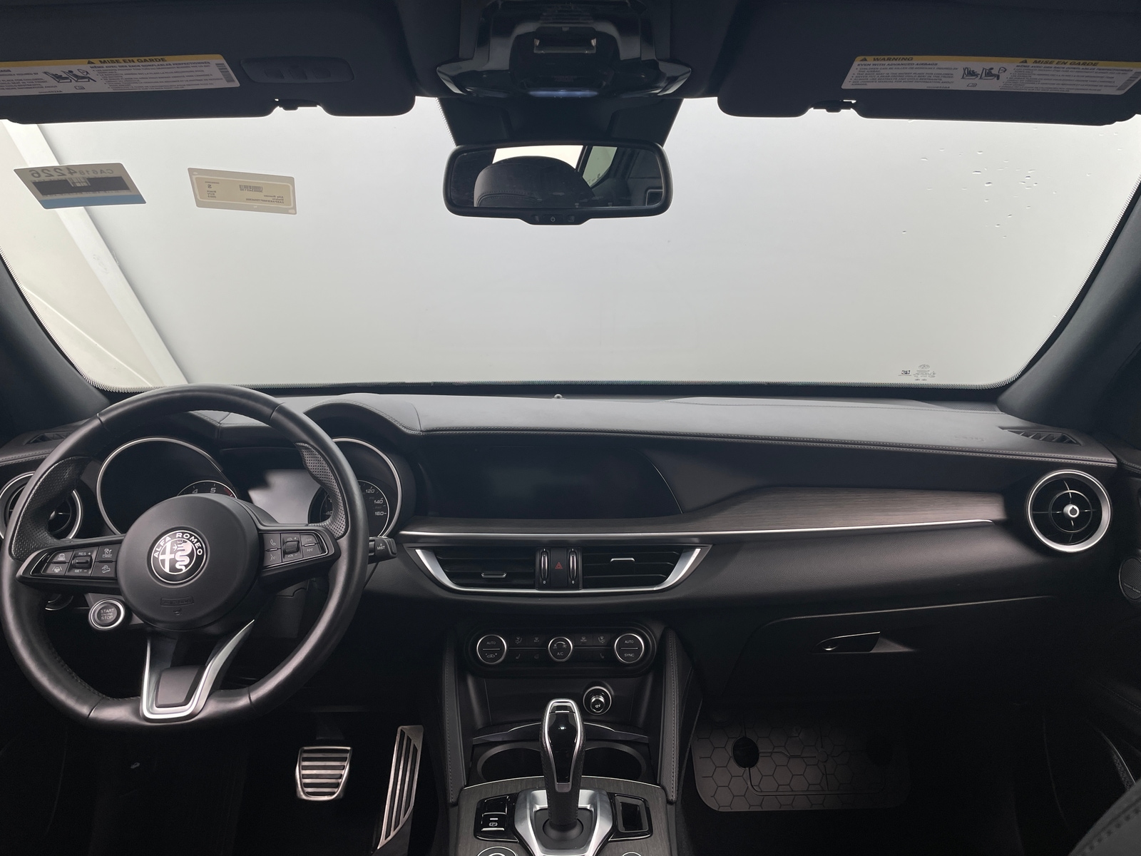 Thumbnail: 2023 Alfa Romeo Stelvio - 2