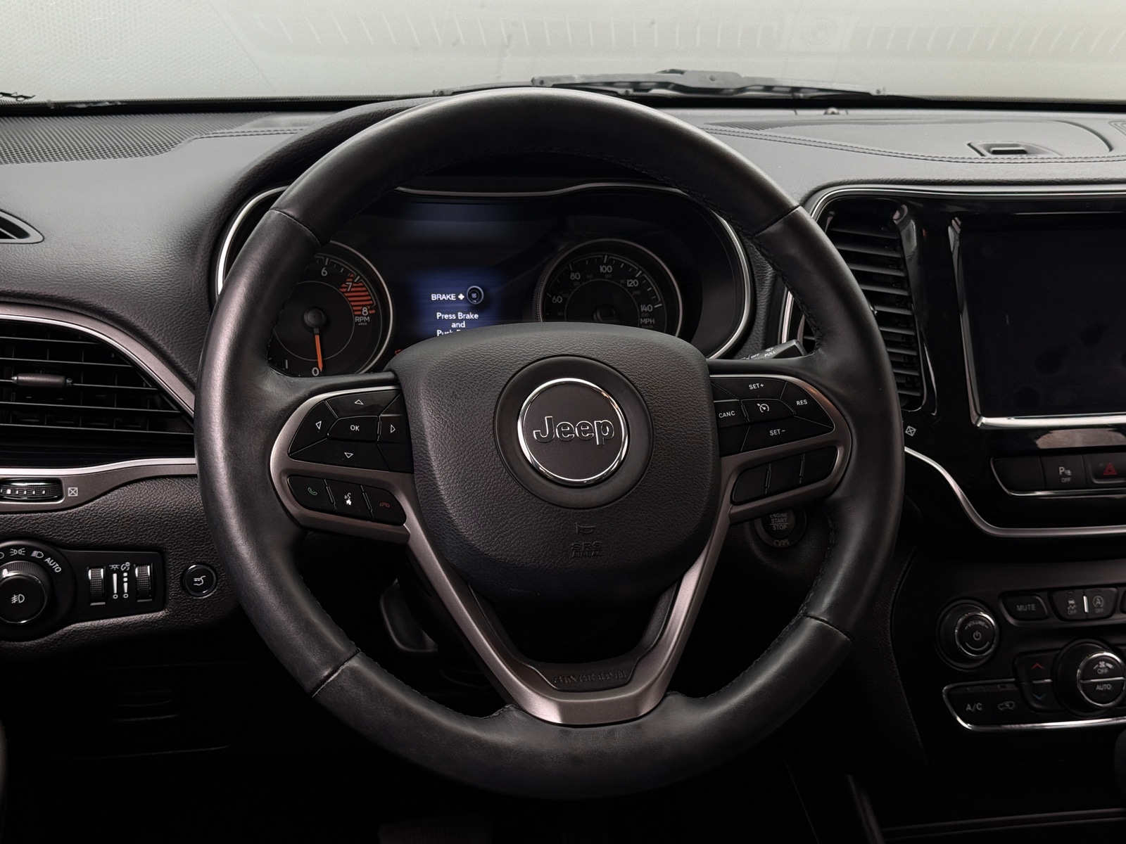 Thumbnail: 2019 Jeep Cherokee - 4