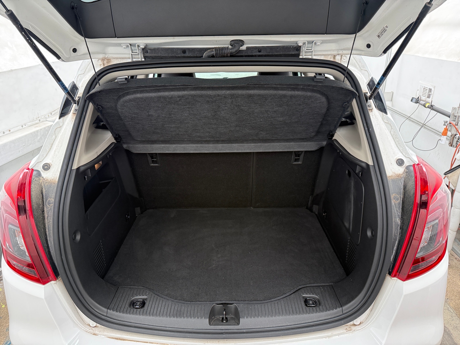 Thumbnail: 2019 Buick Encore - 6